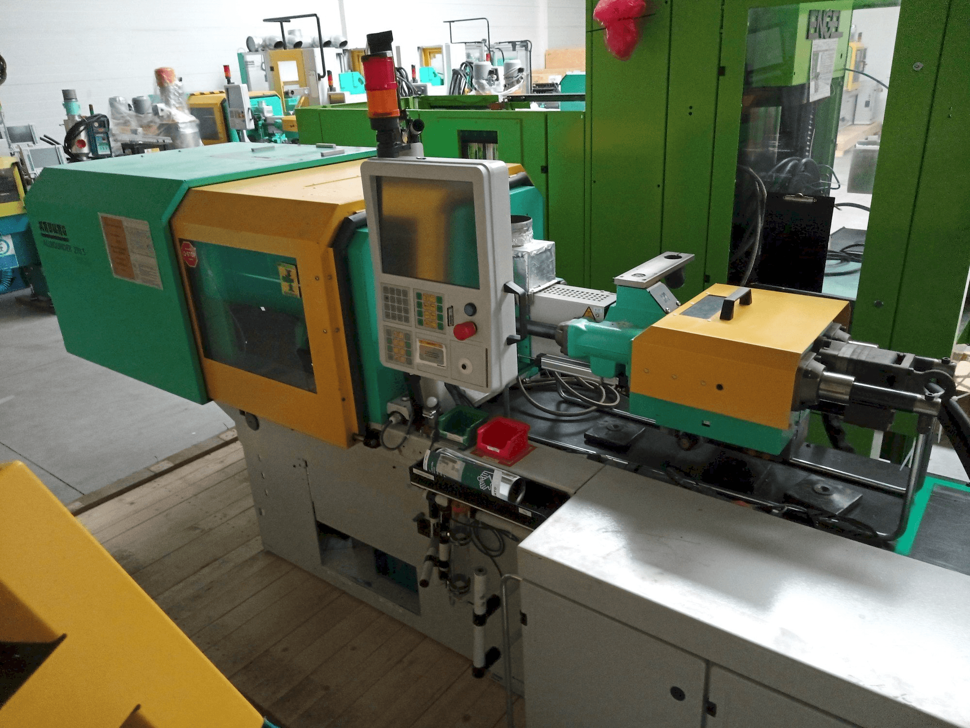 Frontansicht der Arburg Allrounder 270S 350 - 70U Maschine