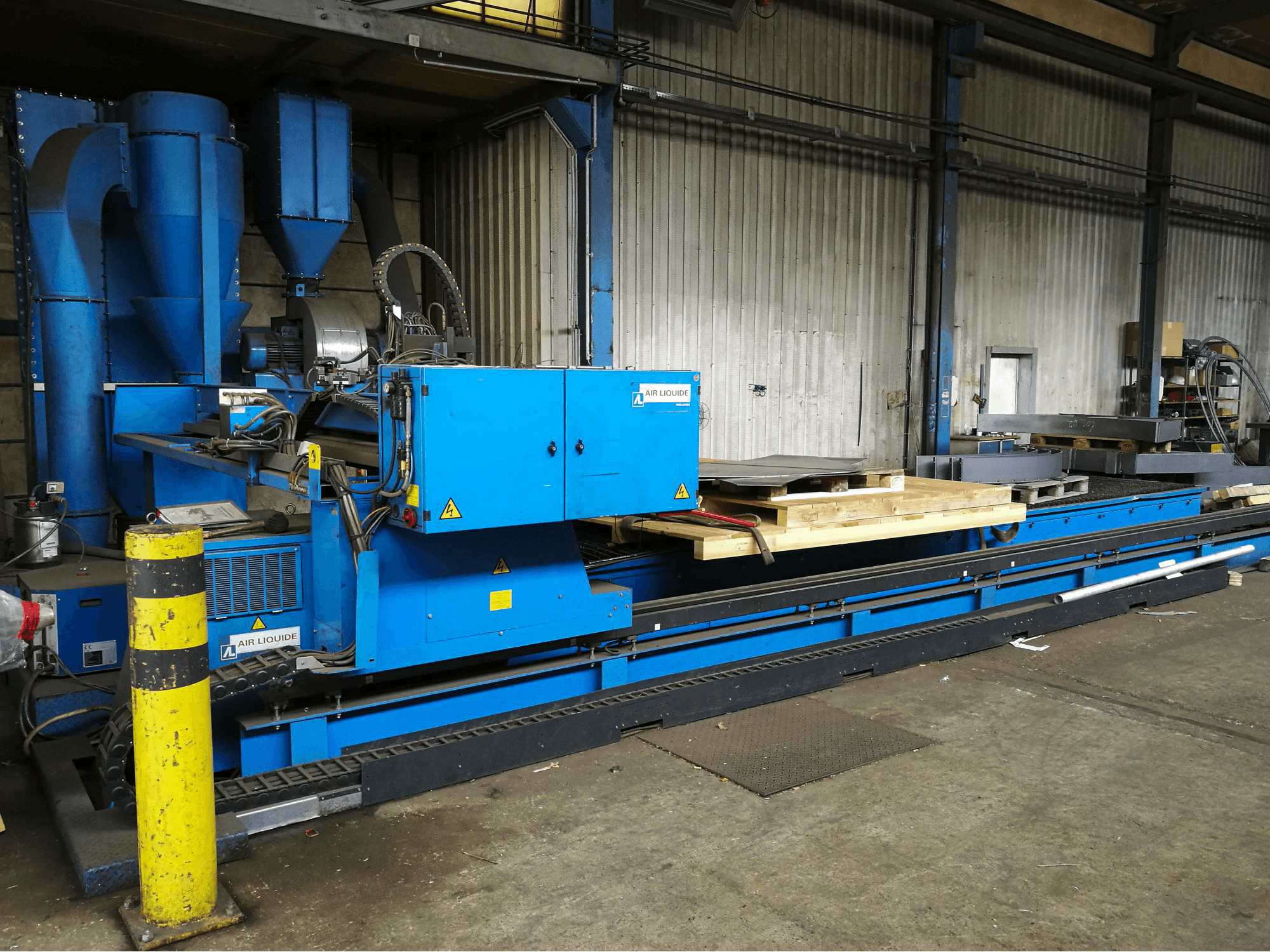 Frontansicht der SAF PLASMATOME.B 25 Maschine