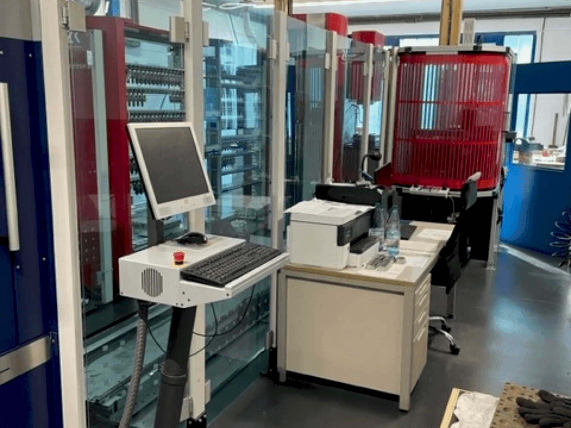 Front view of ZK GENIUS 700 machine