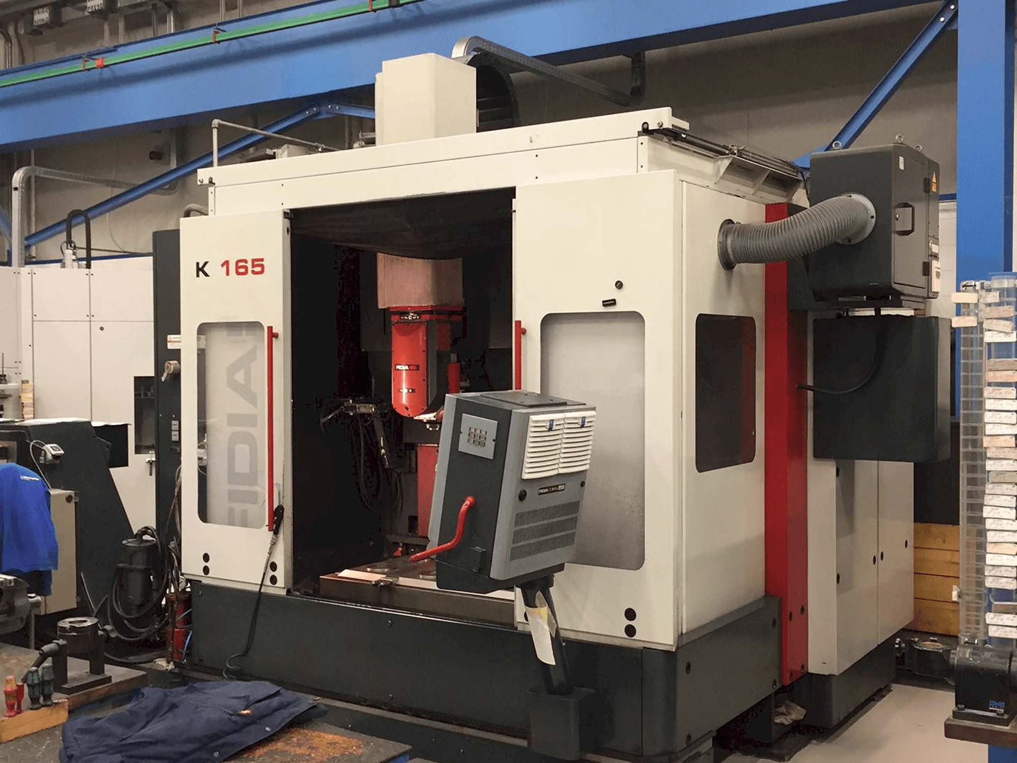 Frontansicht der Fidia K165 BSH Maschine