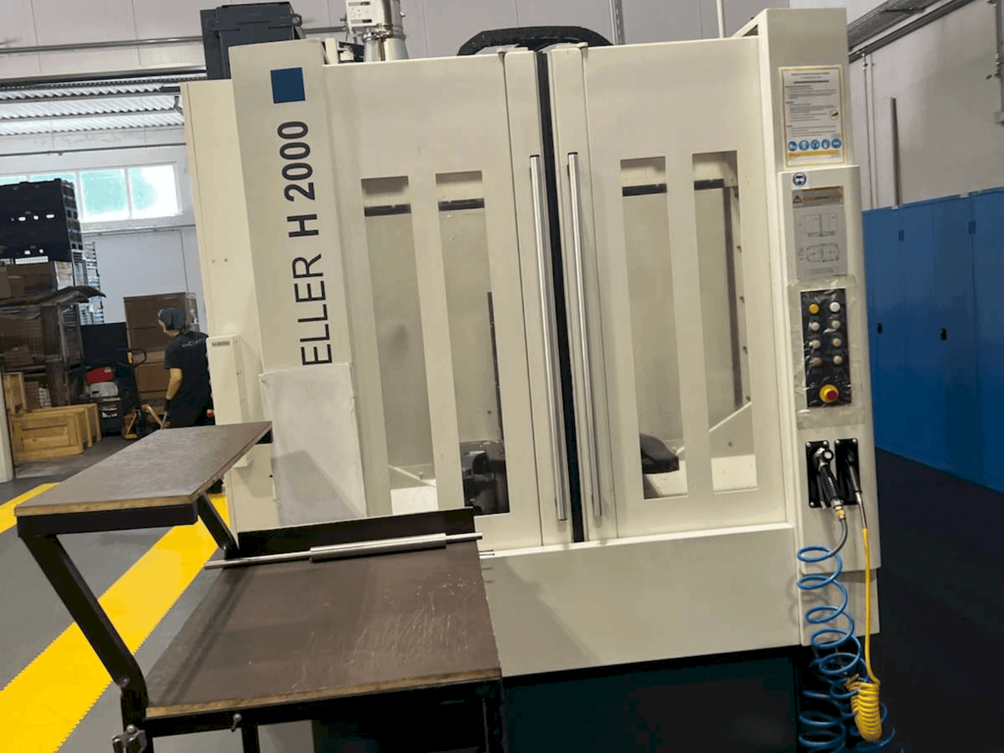 Frontansicht der HELLER H2000 Maschine