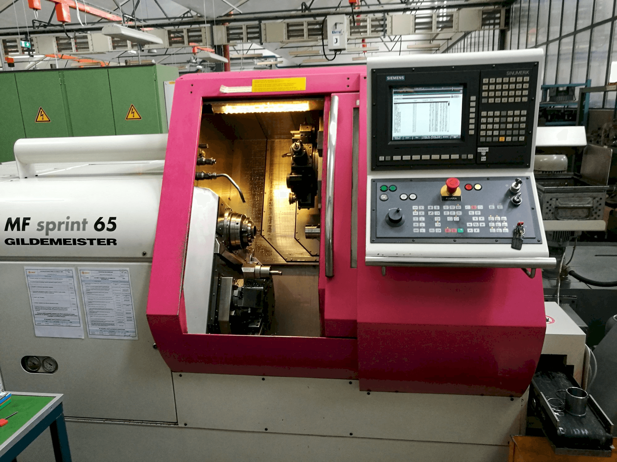 Frontansicht der Gildemeister MF Sprint 65 Maschine