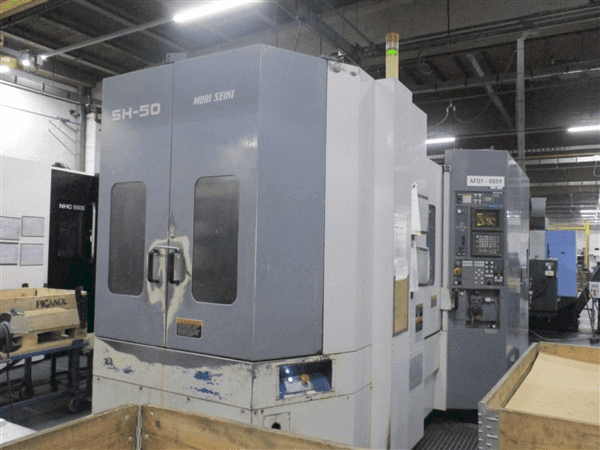 Frontansicht der MORI SEIKI SH-50 Maschine