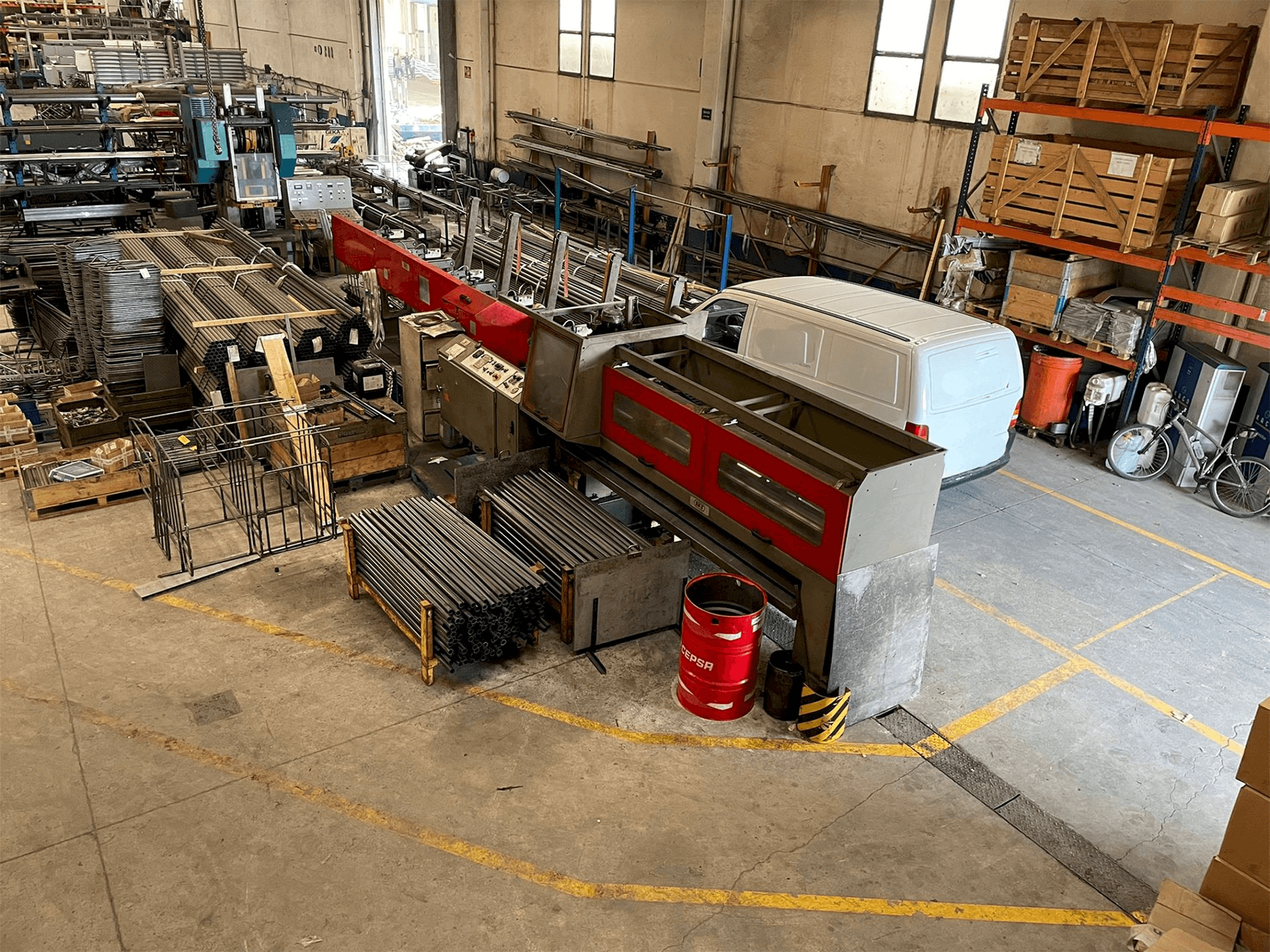 Frontansicht der Simec MEC 120 BM 2L Maschine