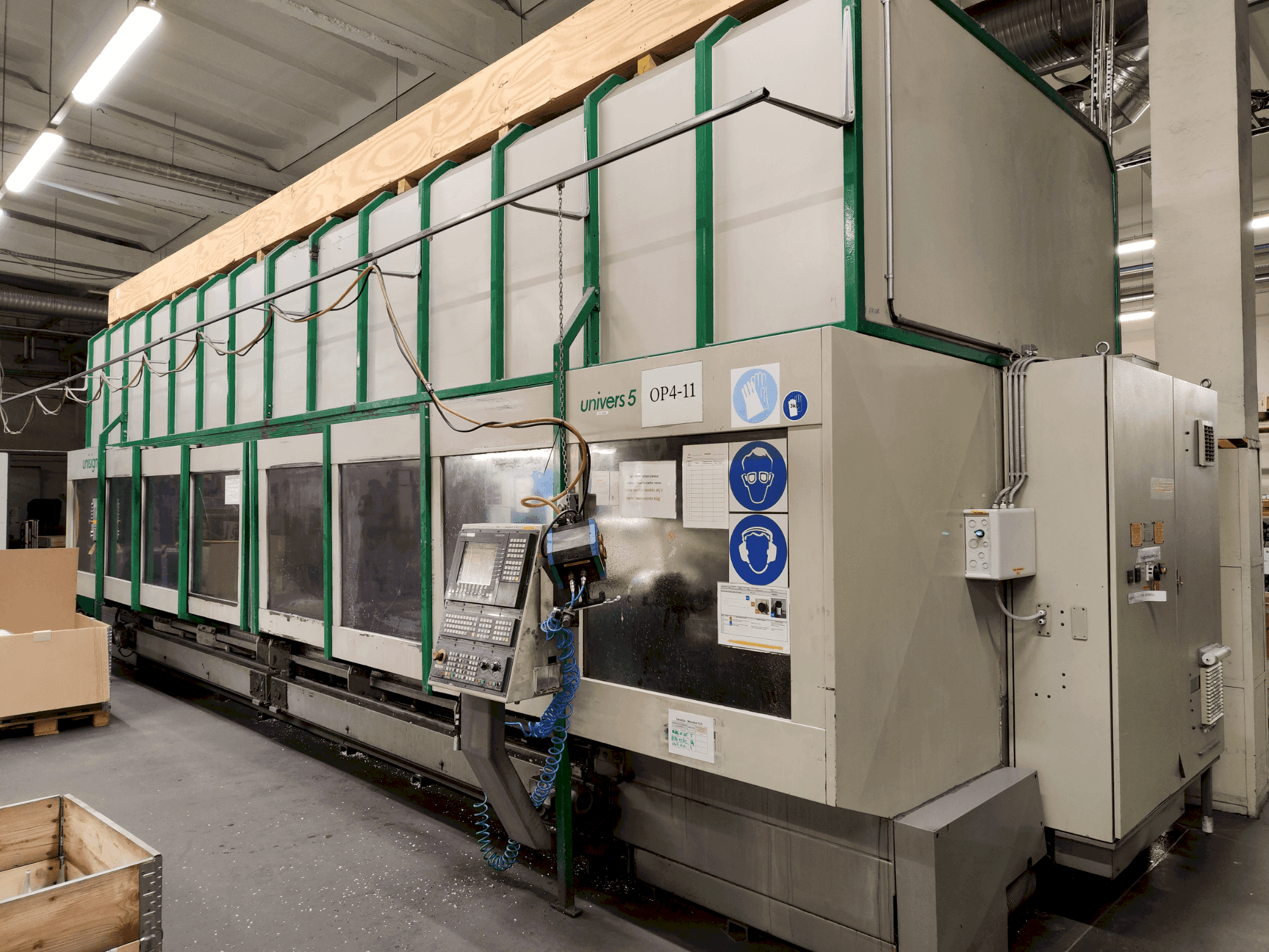 Frontansicht der Unisign UNIVERS 5 Maschine