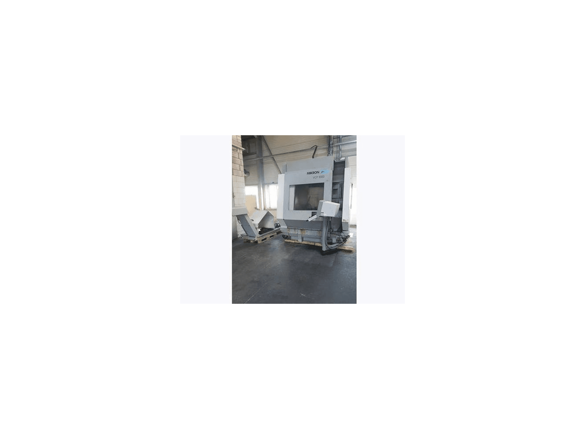 Front view of MIKRON VCP 1000 machine