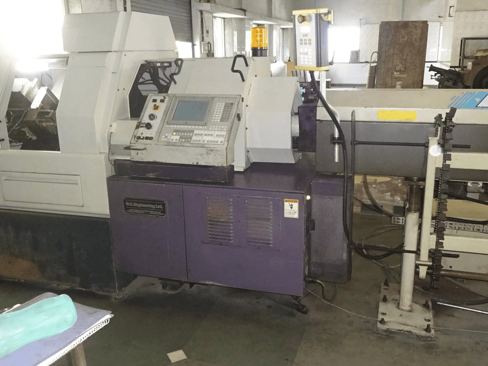 Frontansicht der Citizen L-25 Maschine