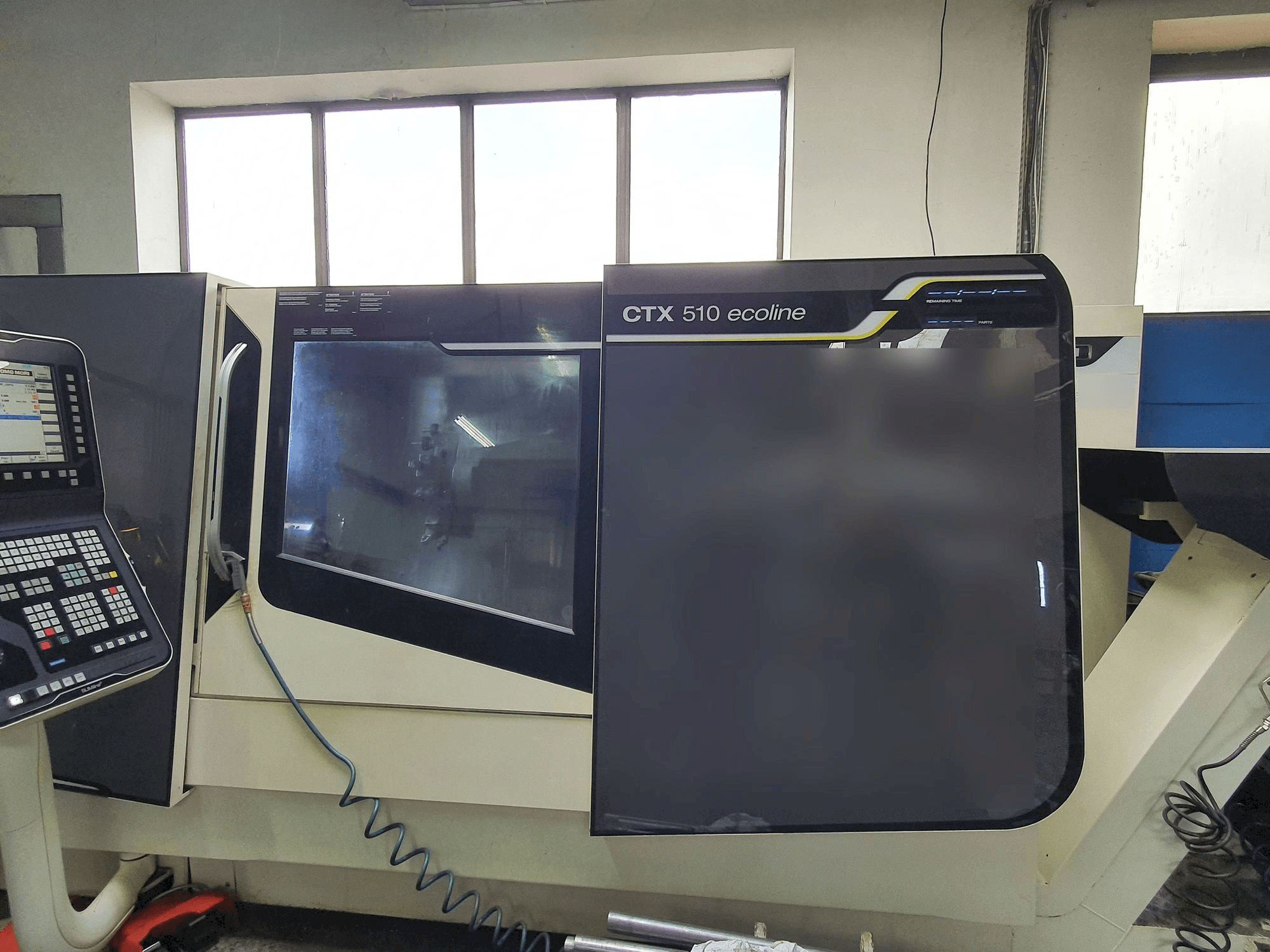 Frontansicht der DMG MORI CTX 510 V3 Ecoline Maschine