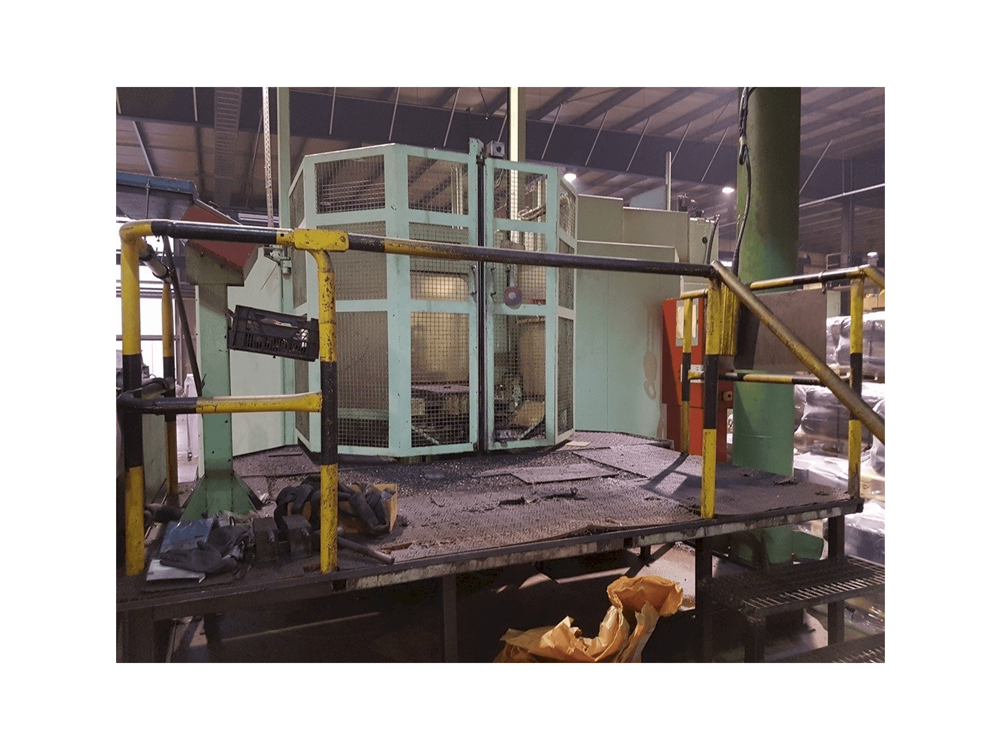 Frontansicht der HELLER BEA3 Maschine