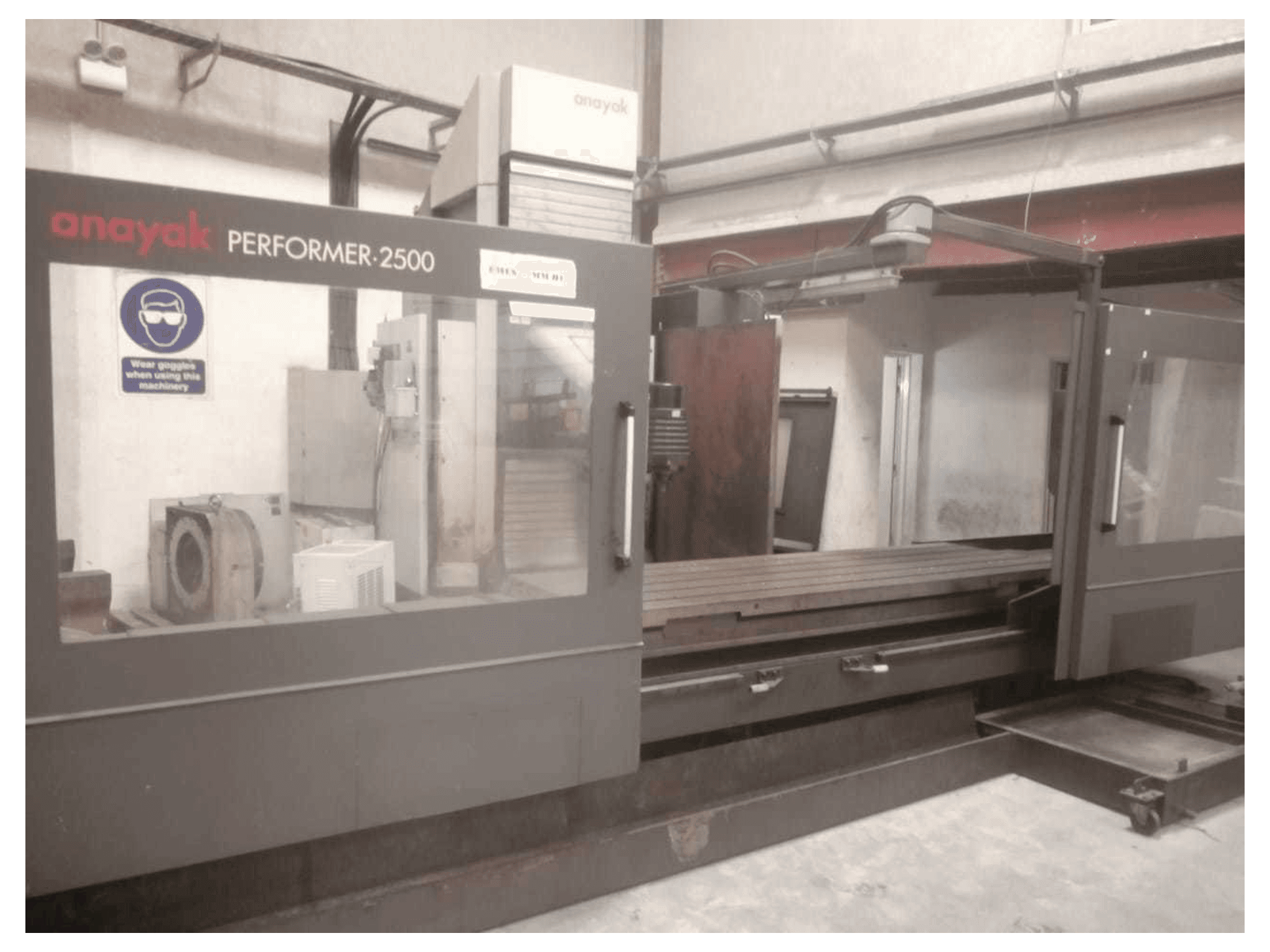 Frontansicht der ANAYAK PERFORMER-2500 Maschine