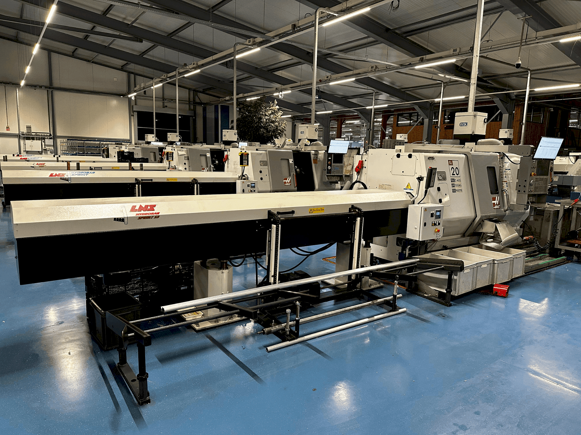 Frontansicht der HAAS SL-20HE Maschine