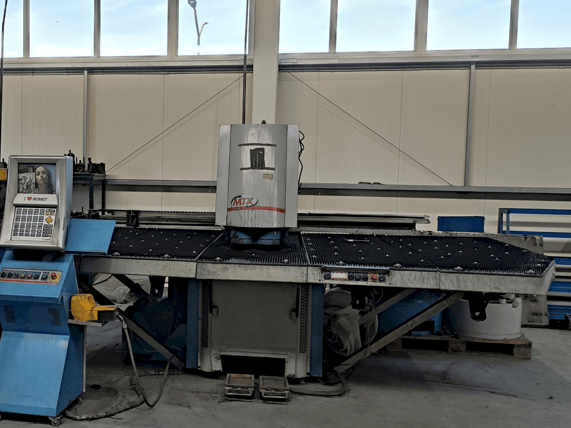 Frontansicht der Euromac MTX INDEX Maschine
