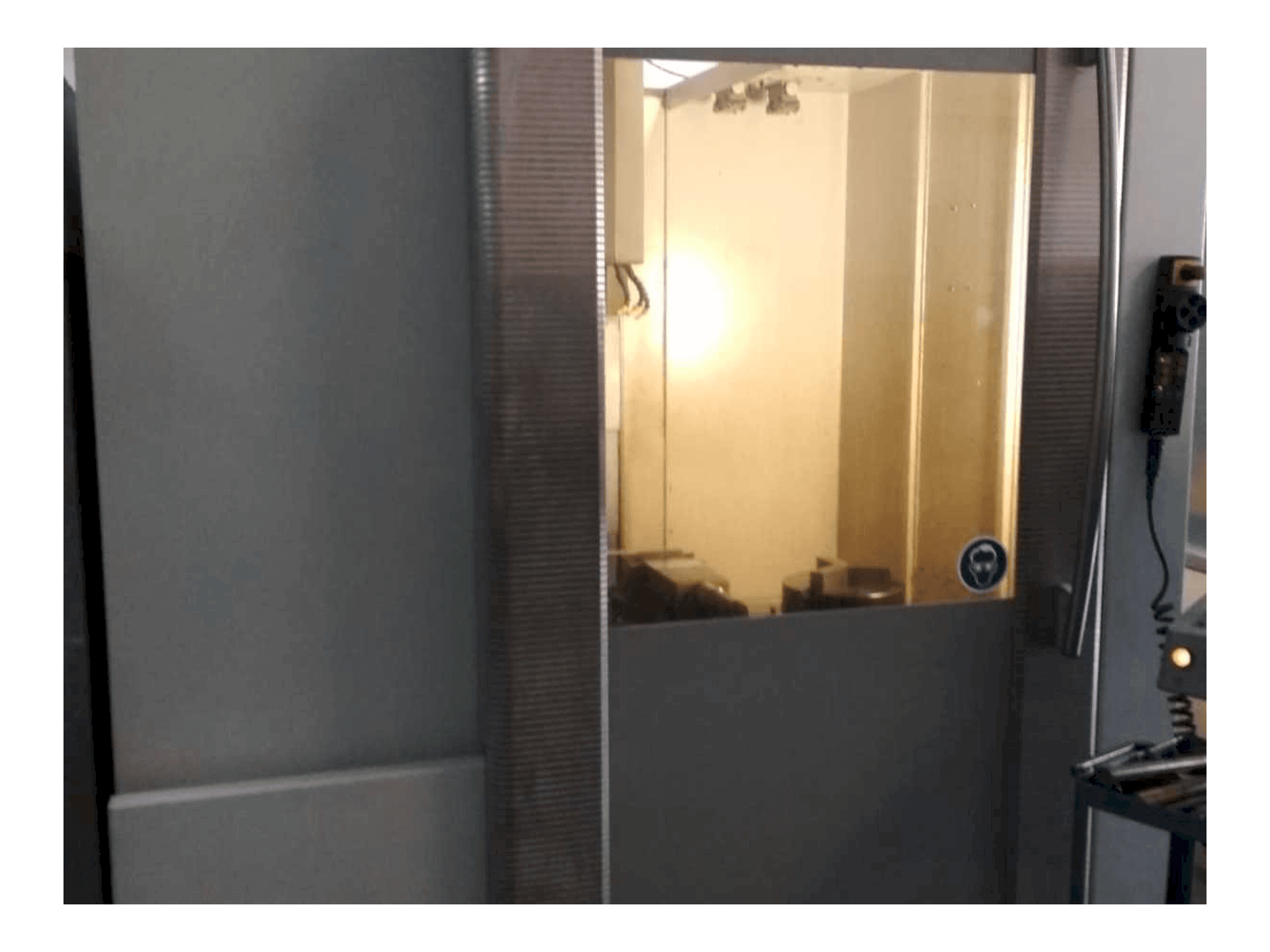 Front view of DECKEL MAHO DMC 63V machine