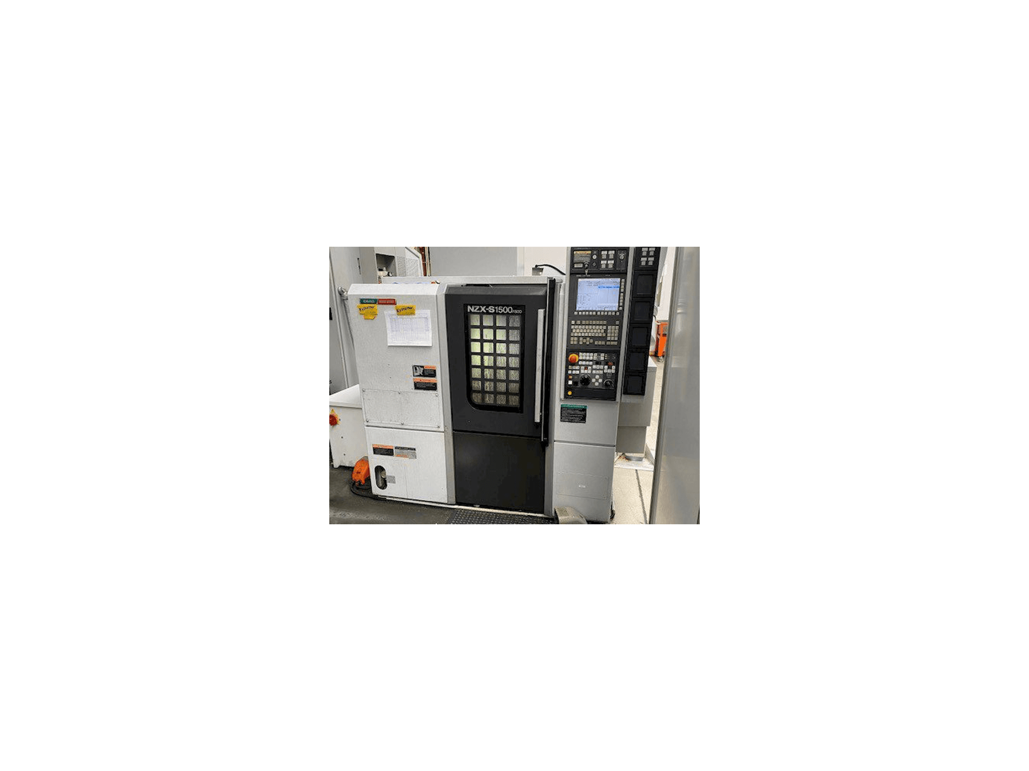 Frontansicht der DMG Mori Seiki NZX-S1500/500 Maschine