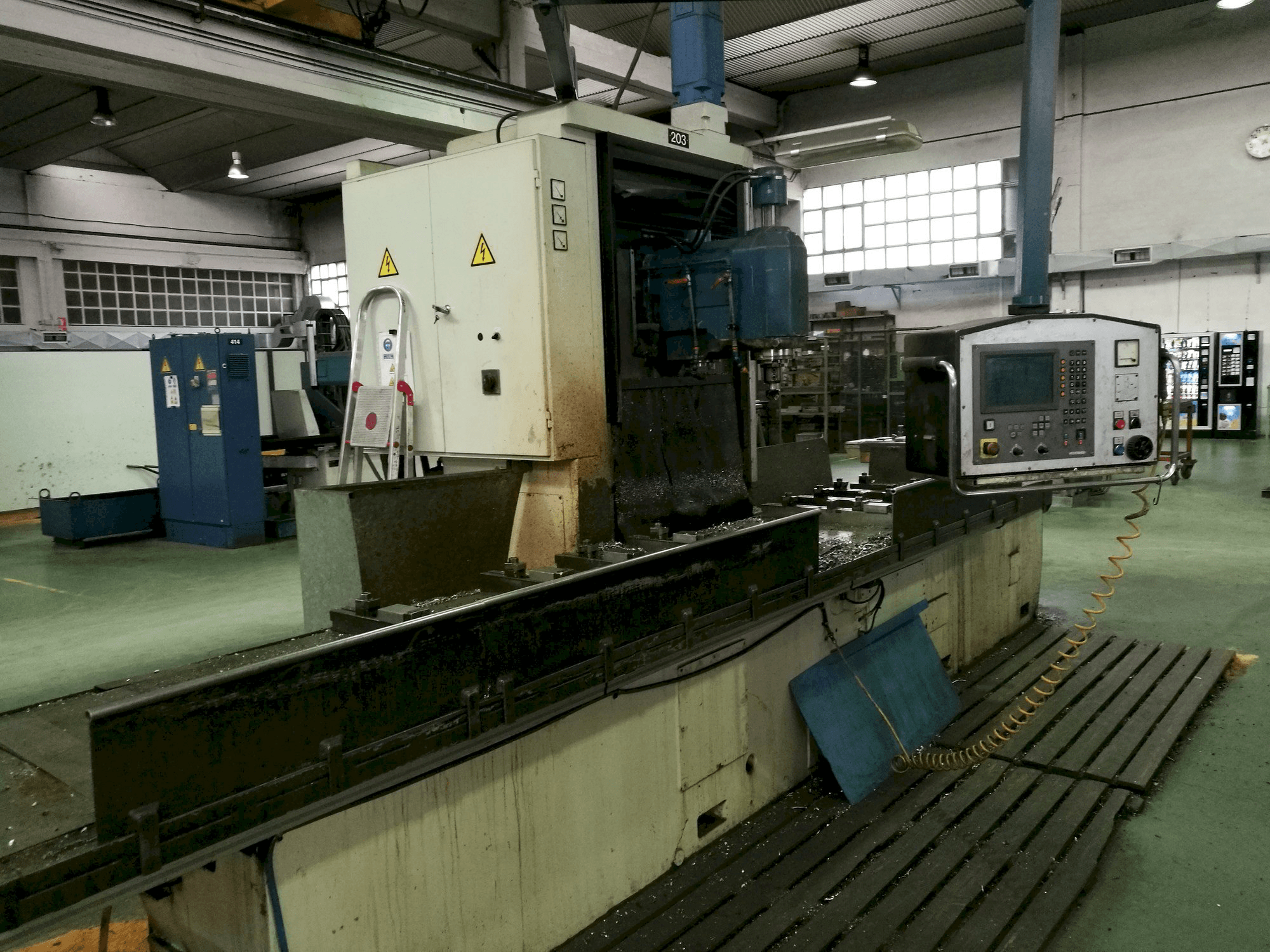 Linke Seitenansicht der Correa A-20/44 Maschine