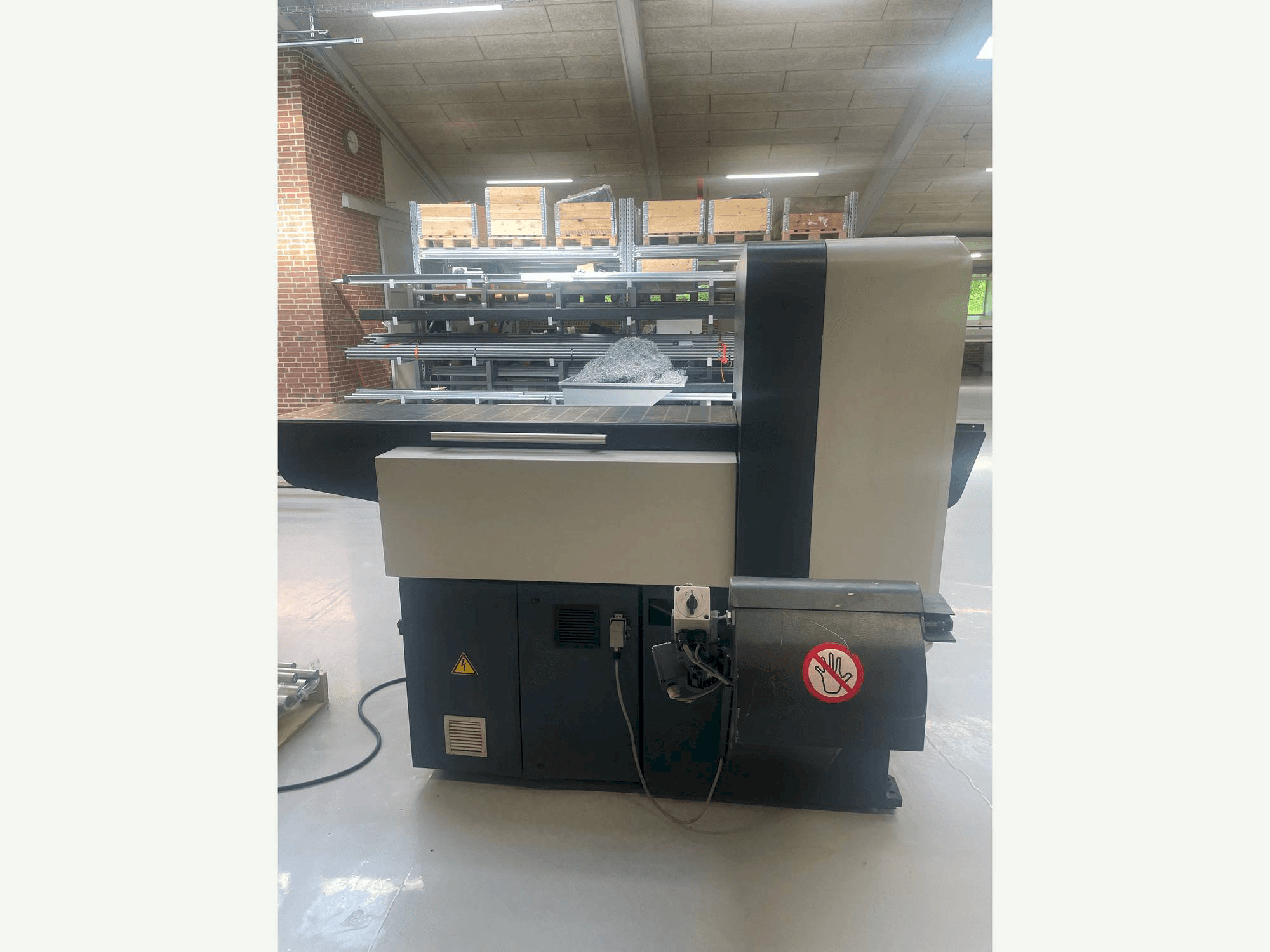 Frontansicht der KASTO Verto A2 Maschine