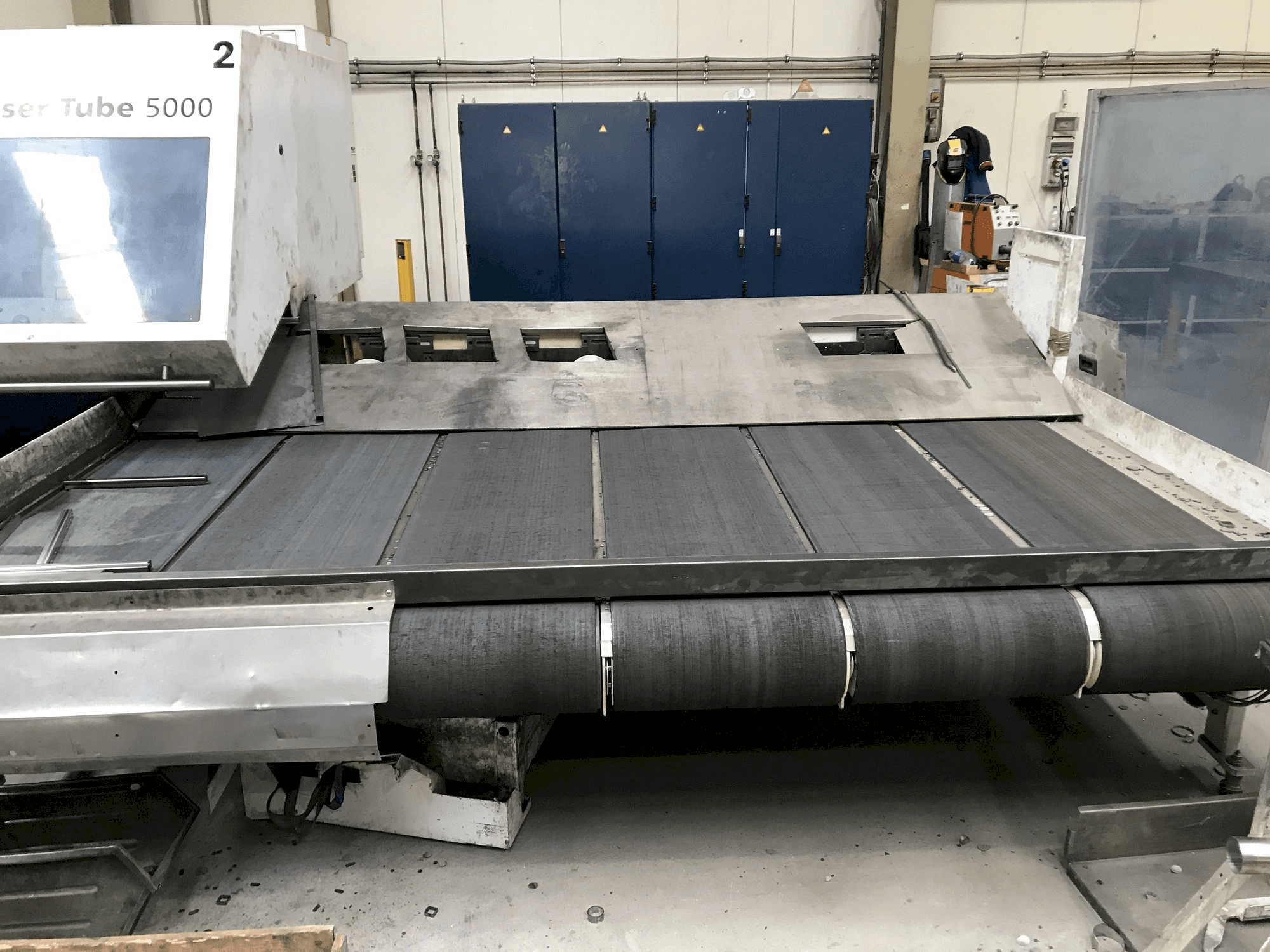Frontansicht der Trumpf TruLaser Tube 5000 Maschine