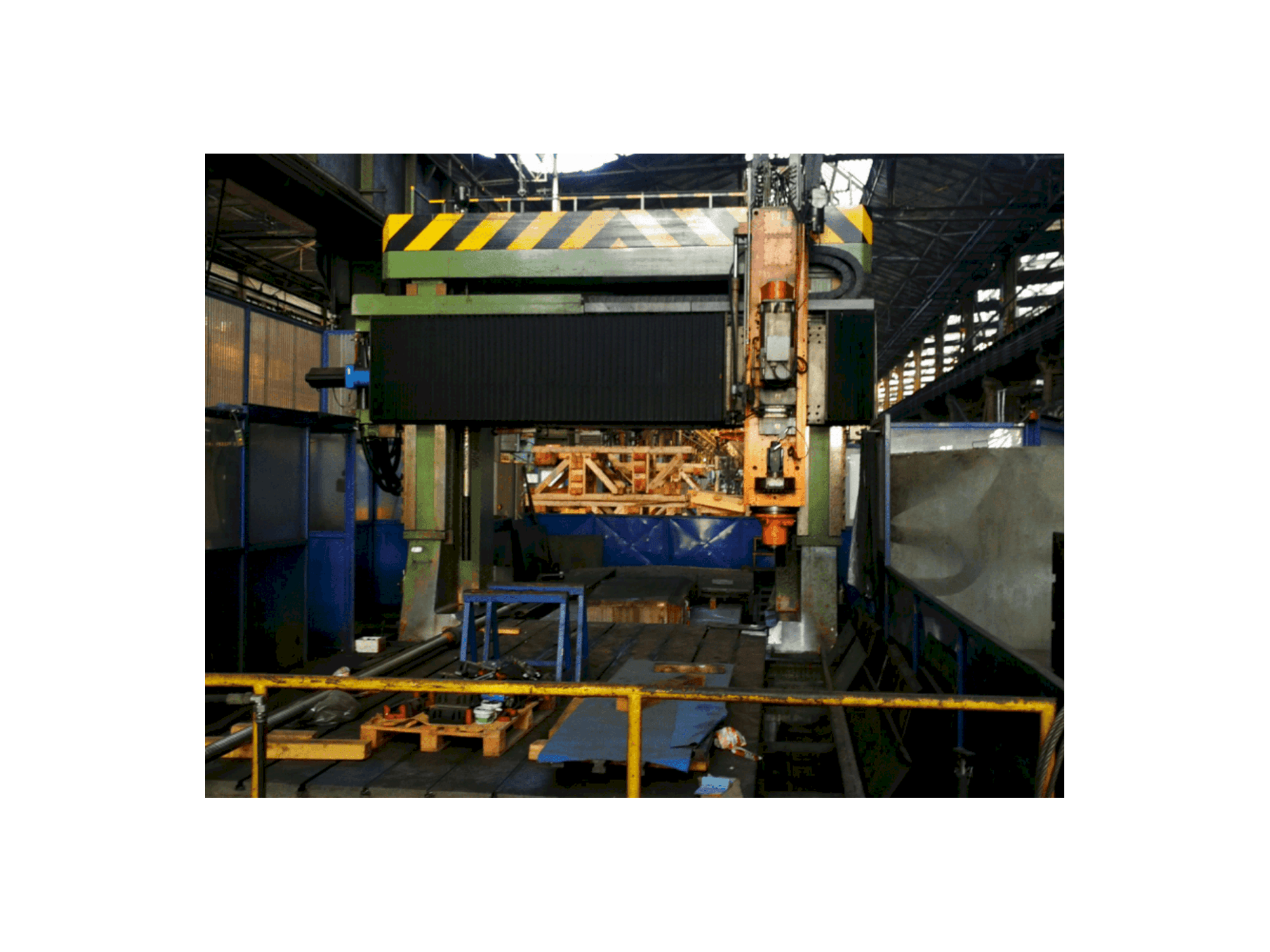 Frontansicht der FFZ 30-60 Maschine