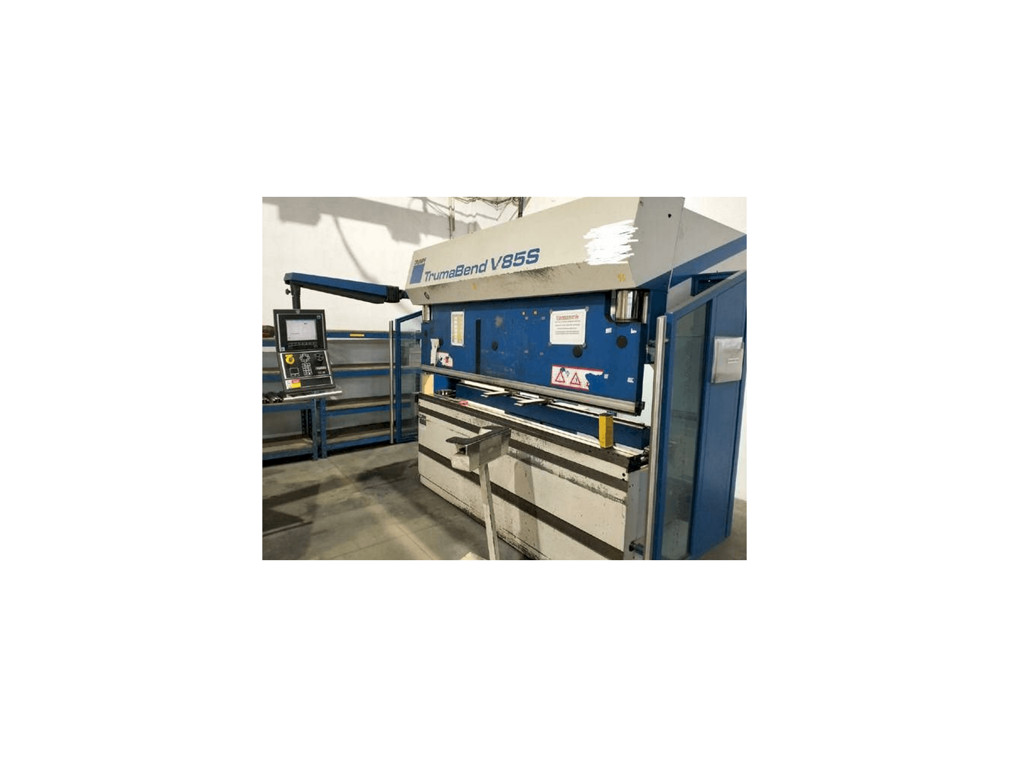 Frontansicht der Trumpf TrumaBend V85S Maschine