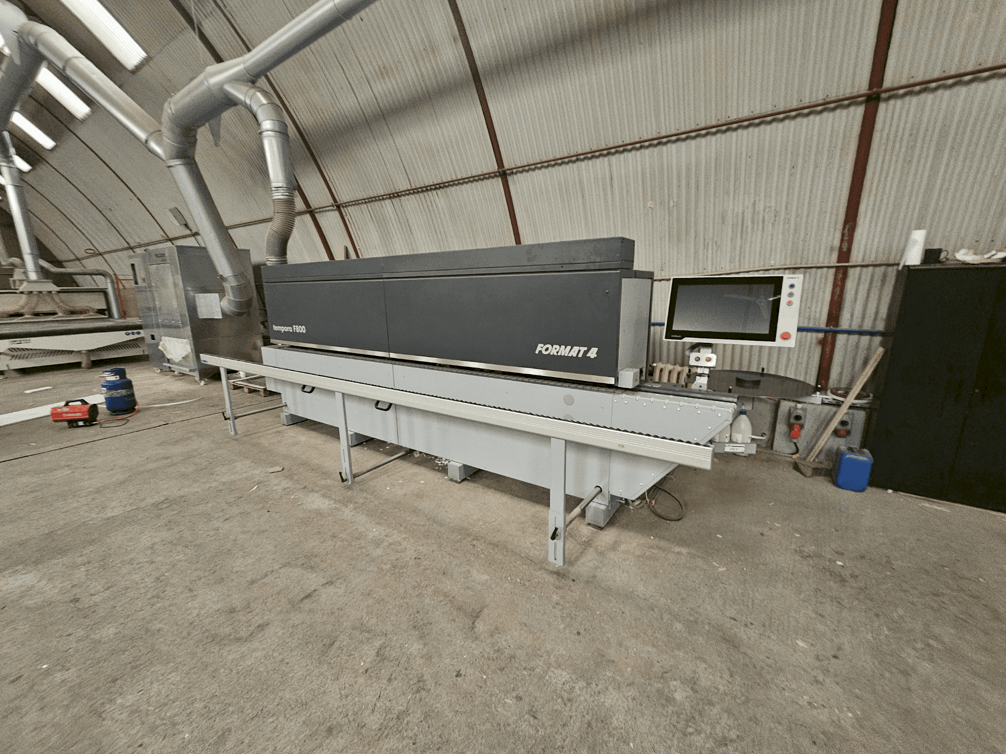 Frontansicht der FORMAT4 Tempora F800 60.12/2 E Maschine