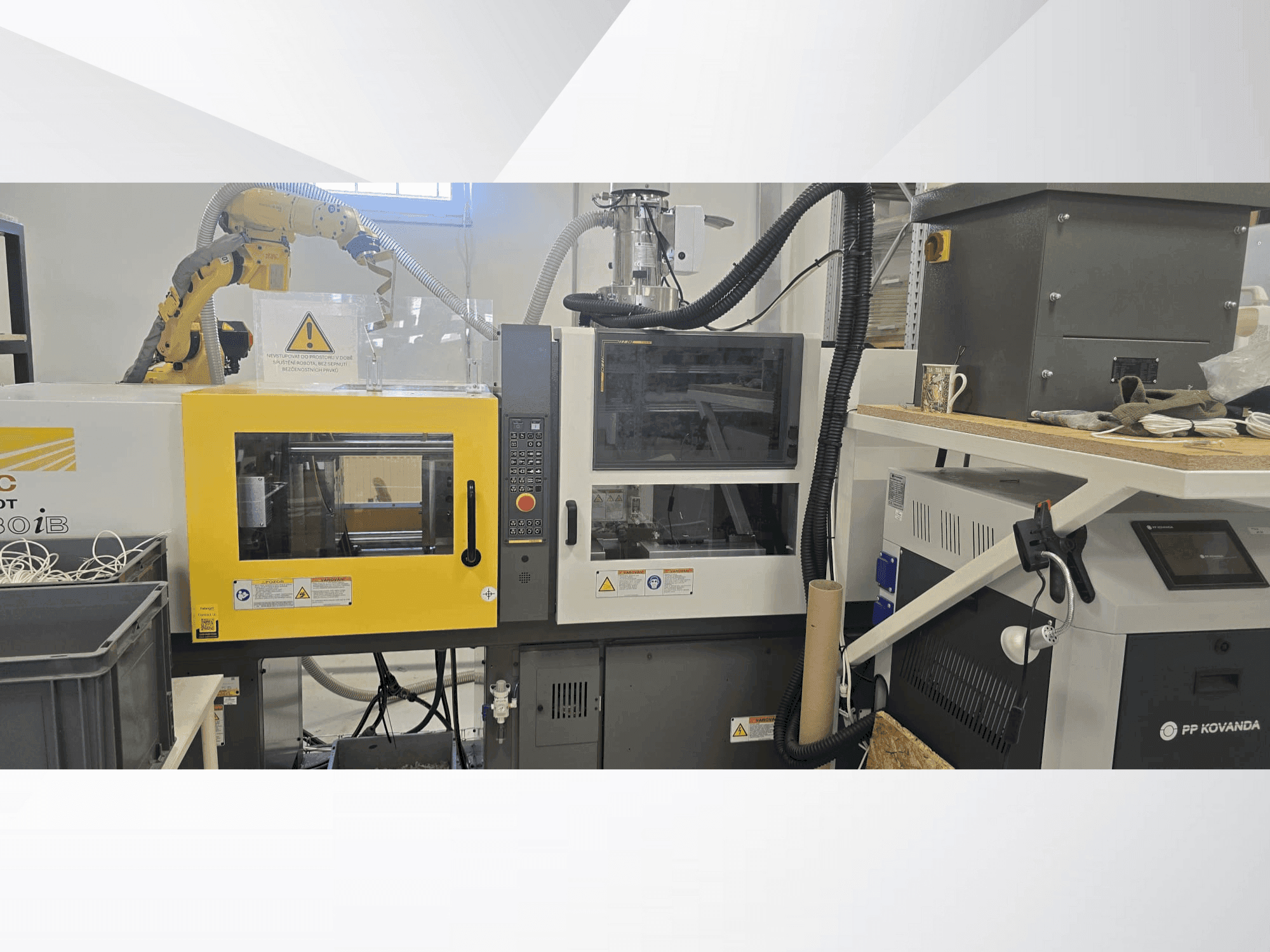 Front view of FANUC Roboshot alpha-i30B machine