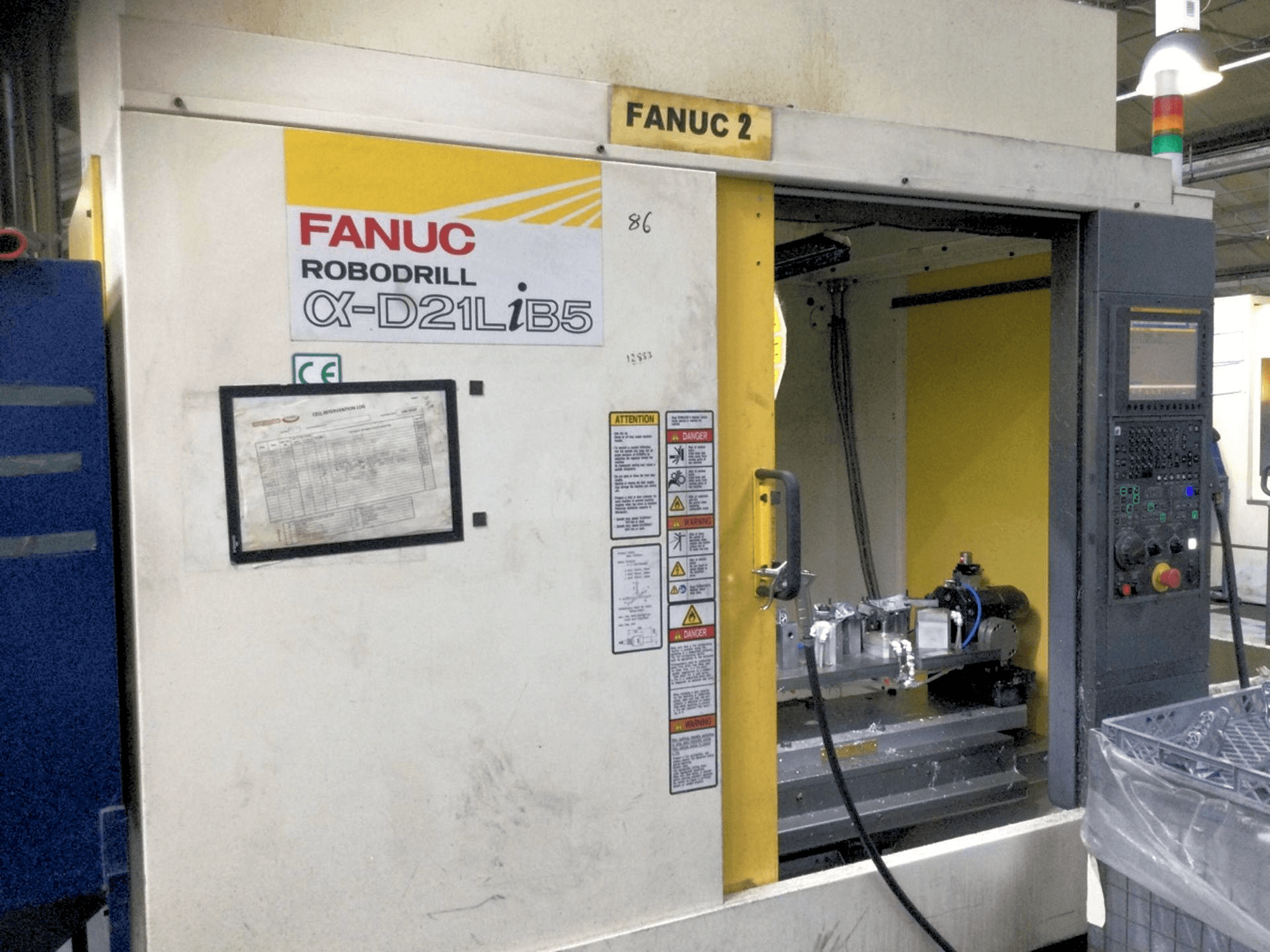 Frontansicht der FANUC Robodrill Alpha D21LiB5 Maschine