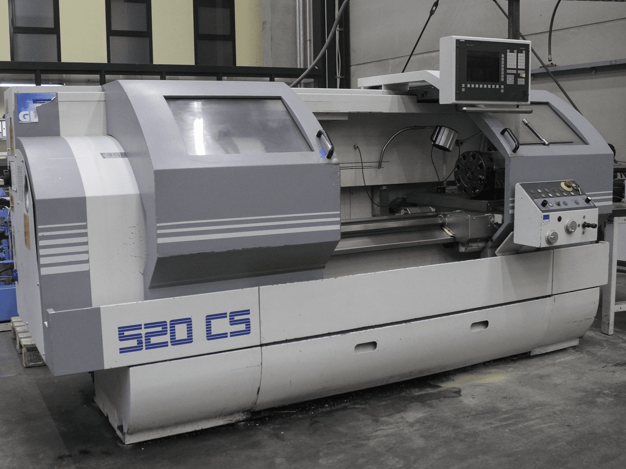 Frontansicht der GDW 520CS Maschine