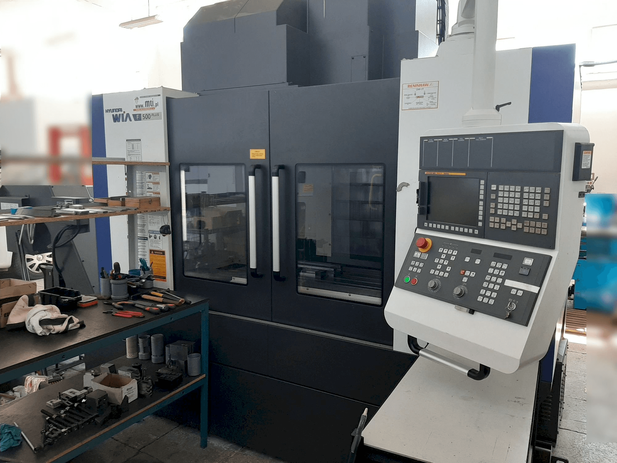 Frontansicht der Hyundai Wia F500 PLUS Maschine