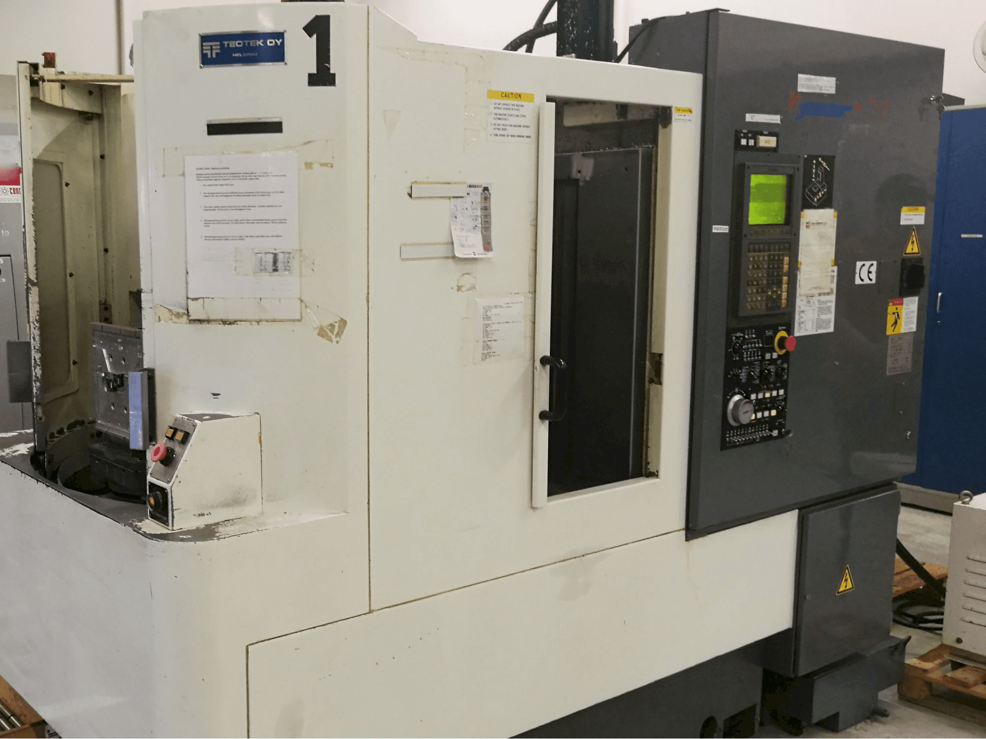 Linke Ansicht der Kitamura Mycenter H250 Maschine
