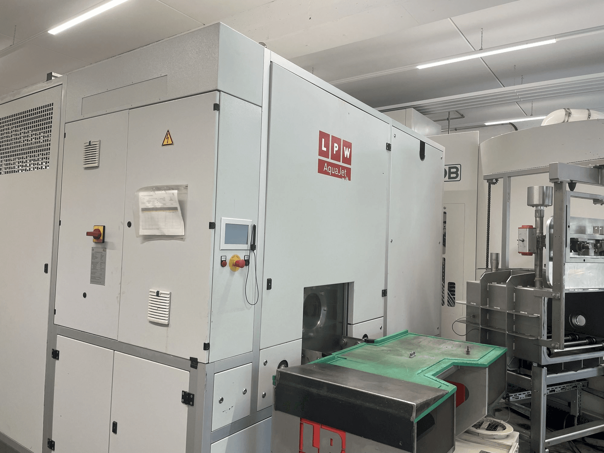 Frontansicht der LPW LPW Aqua Jet 670 T2-V (2013) Maschine