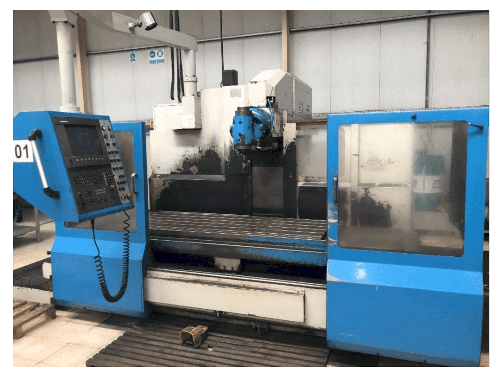 Frontansicht der KIHEUNG KNC U-800 Maschine