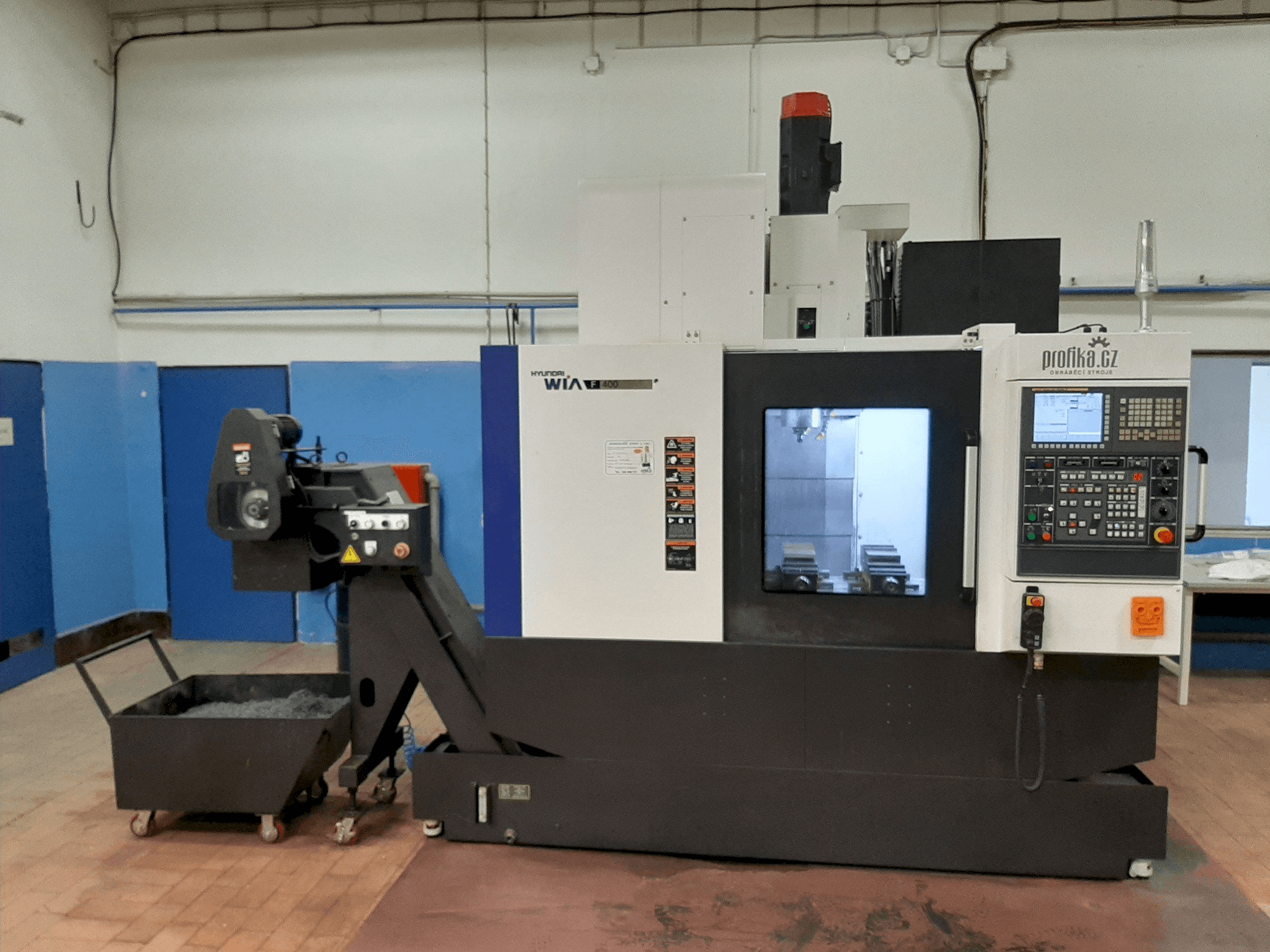 Front view of Hyundai Wia F400 machine