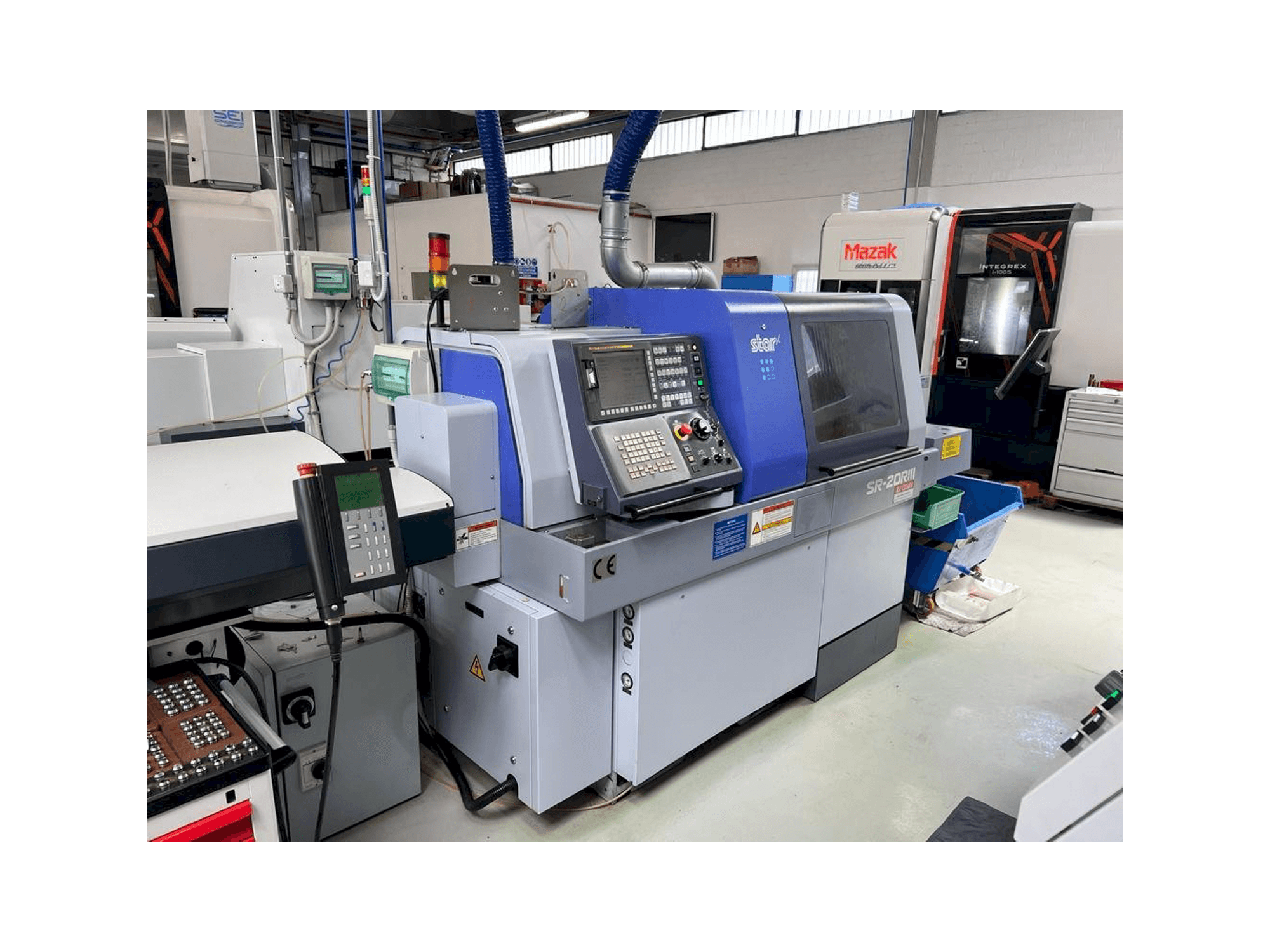 Frontansicht der Star SR-20RIII Maschine