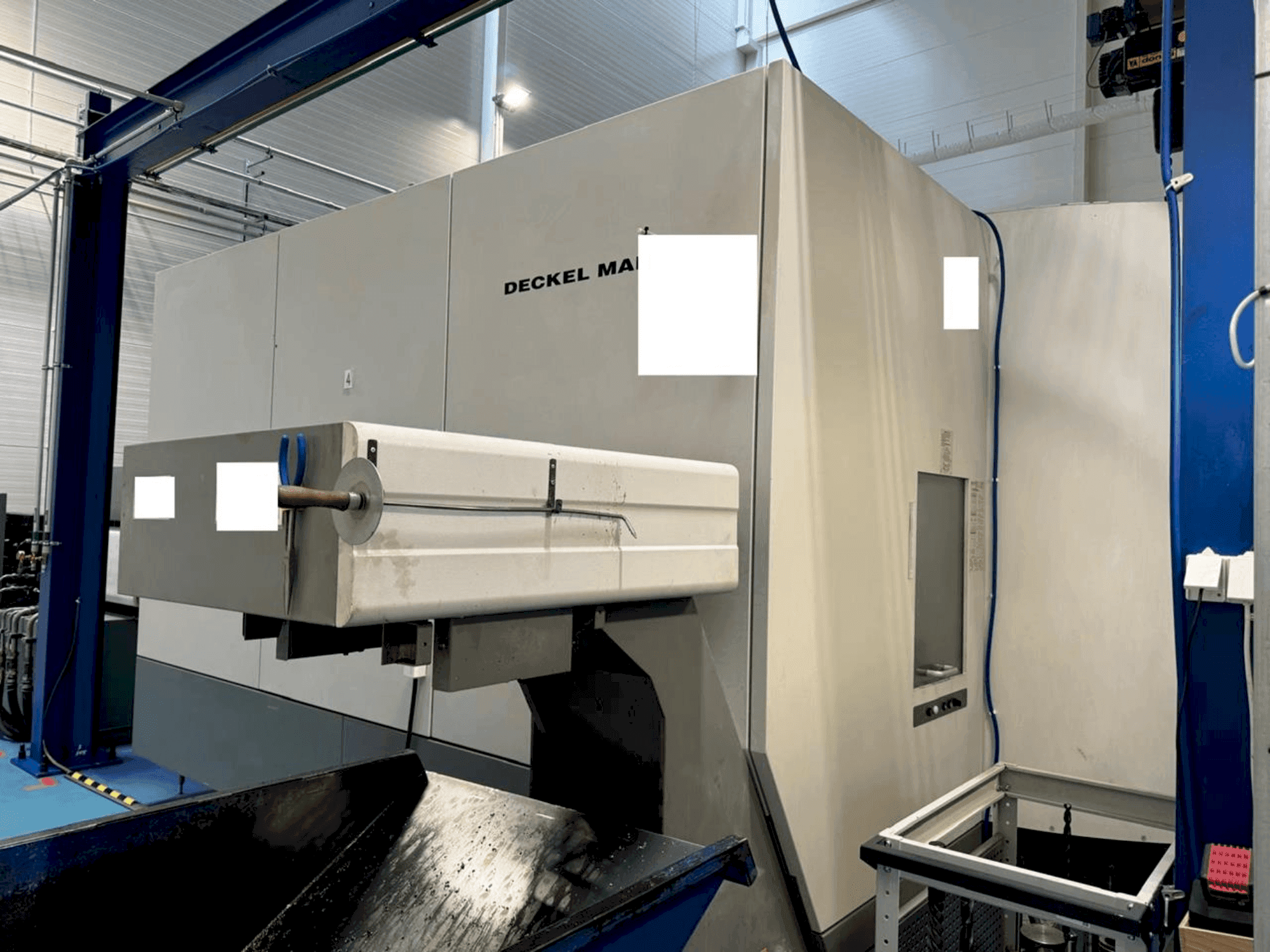 Frontansicht der DMG MORI DMC 125 FD duoBLOCK Maschine