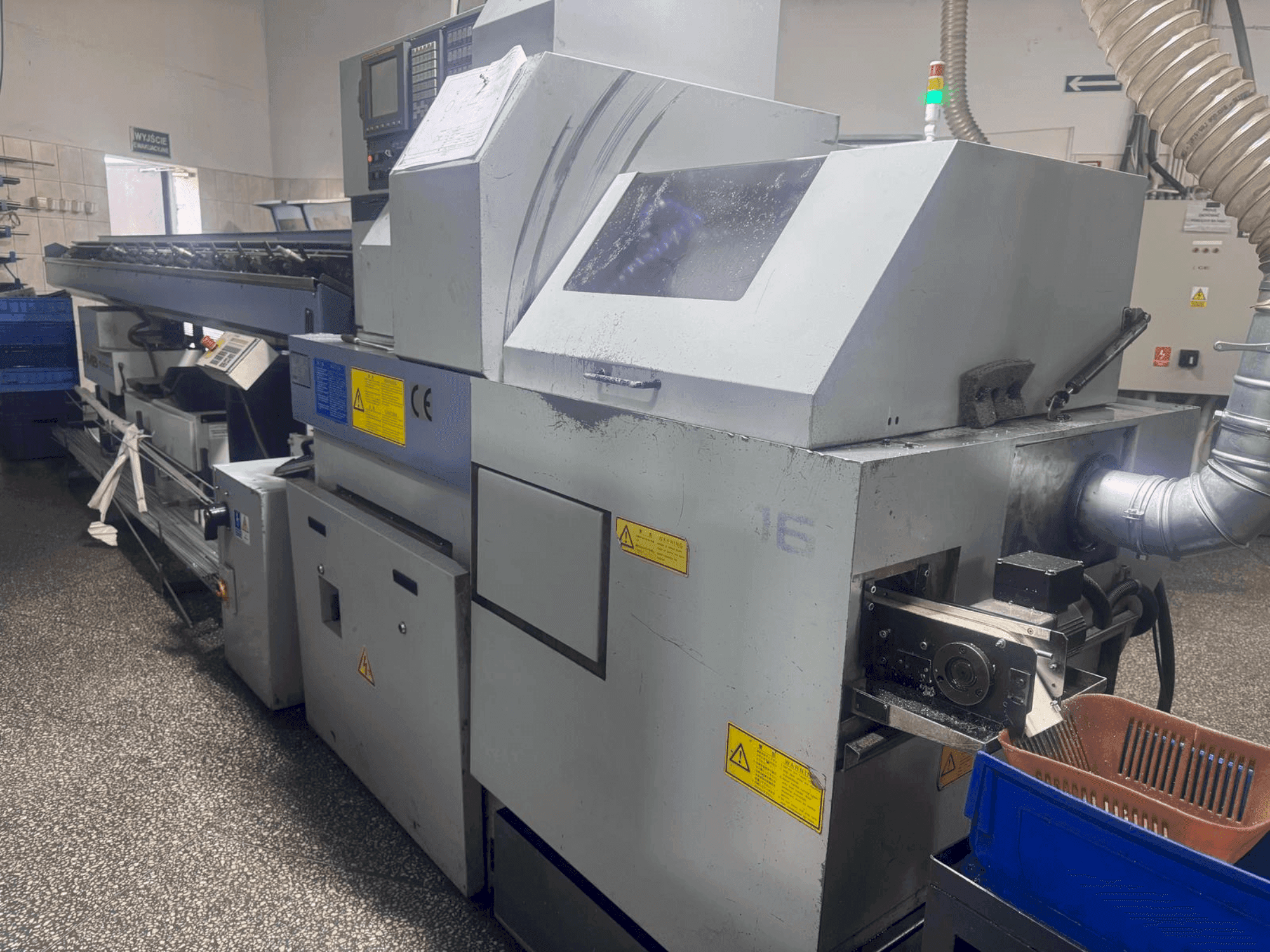 Frontansicht der STAR MICRONICS SB-16 Maschine
