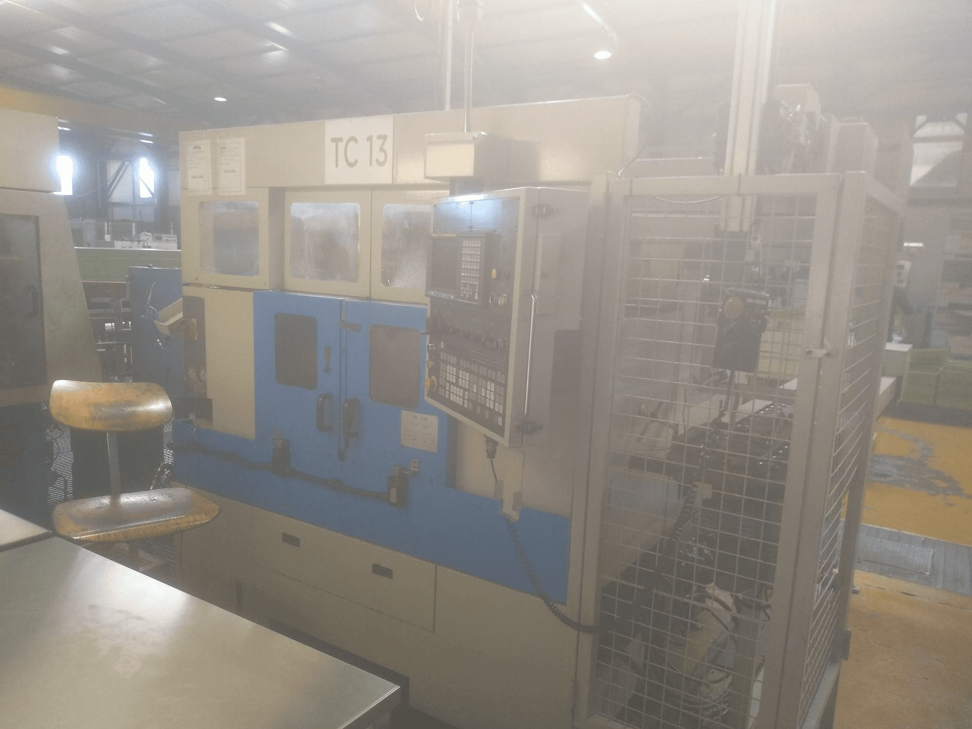 Frontansicht der Muratec MW12 Maschine