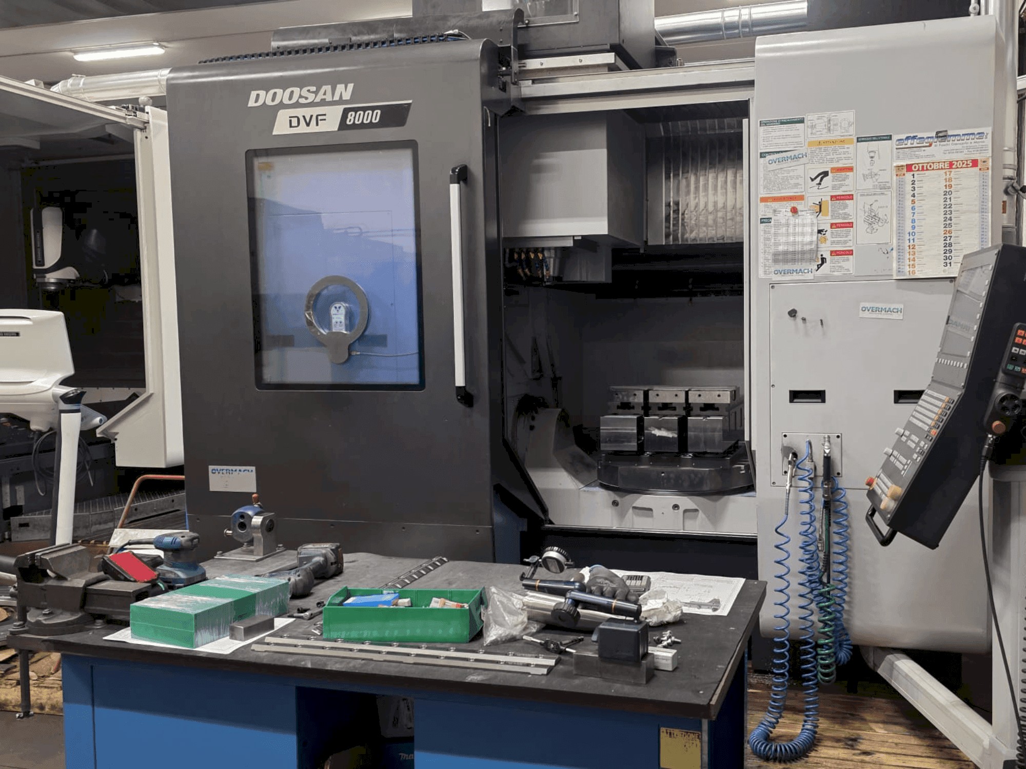 Front view of DOOSAN DVF 8000 machine