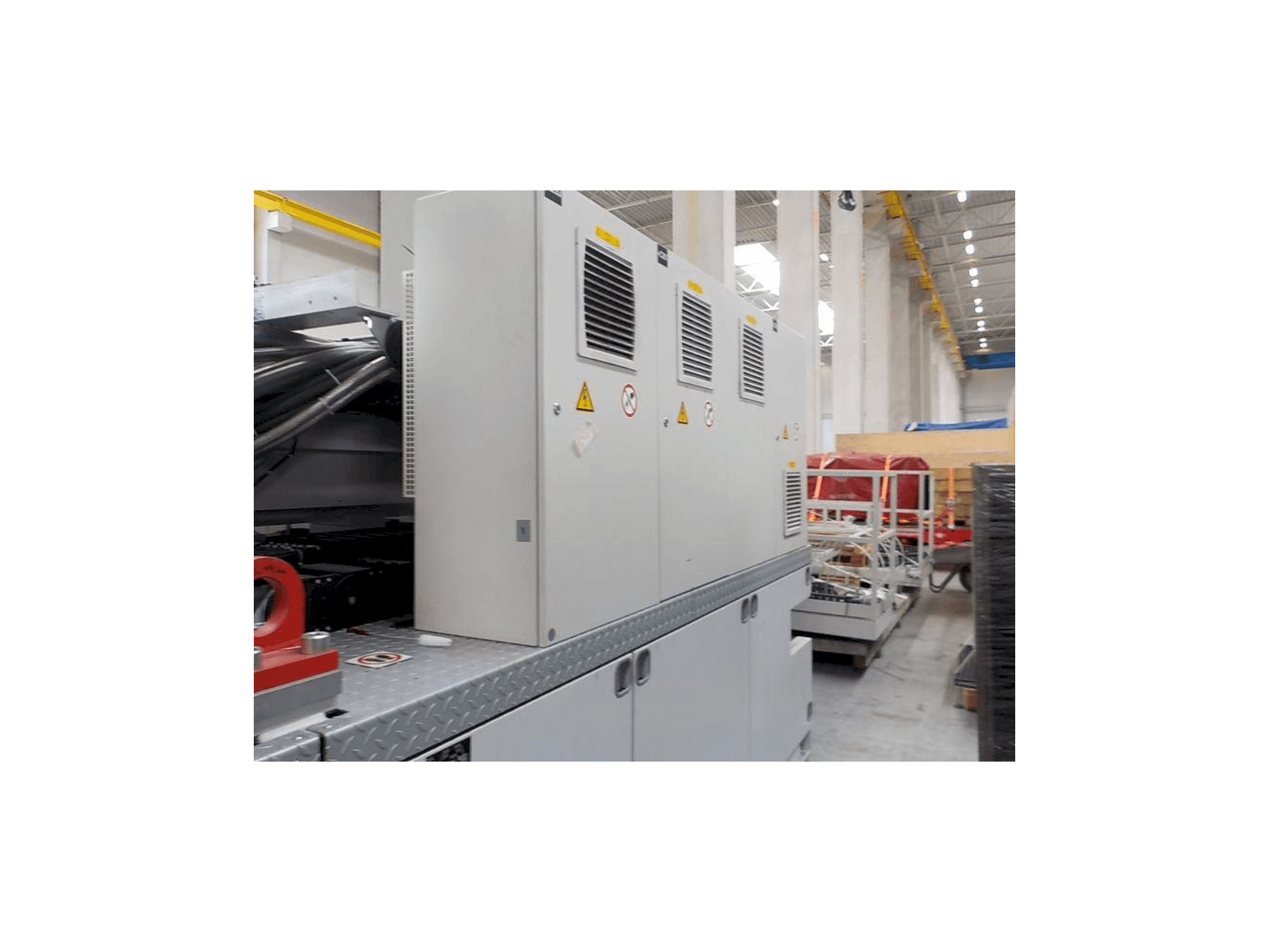 Frontansicht der Krauss Maffei 1600/6100 MX Maschine