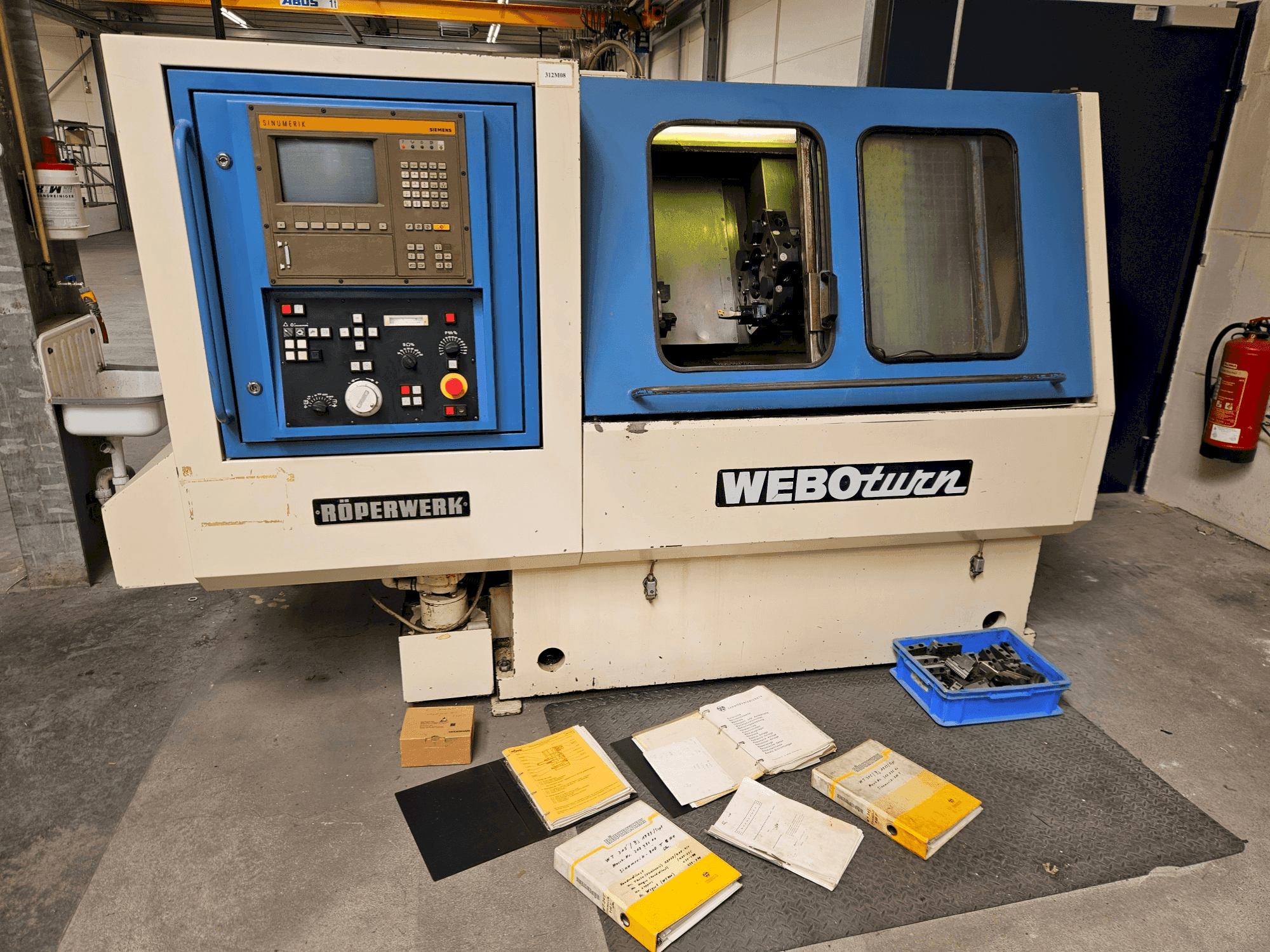 Frontansicht der ROEPERWERK WEBOturn 400 Maschine