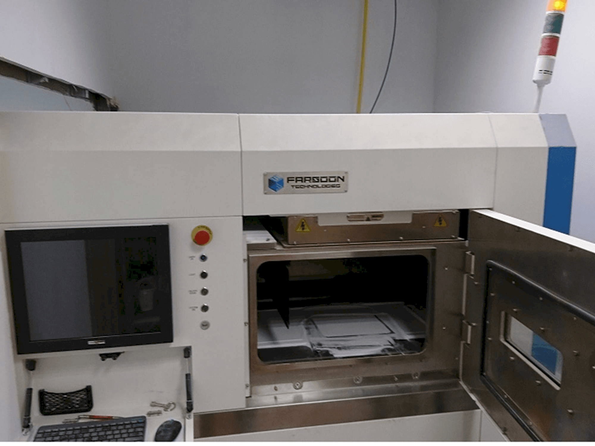 Front view of FARSOON eForm machine