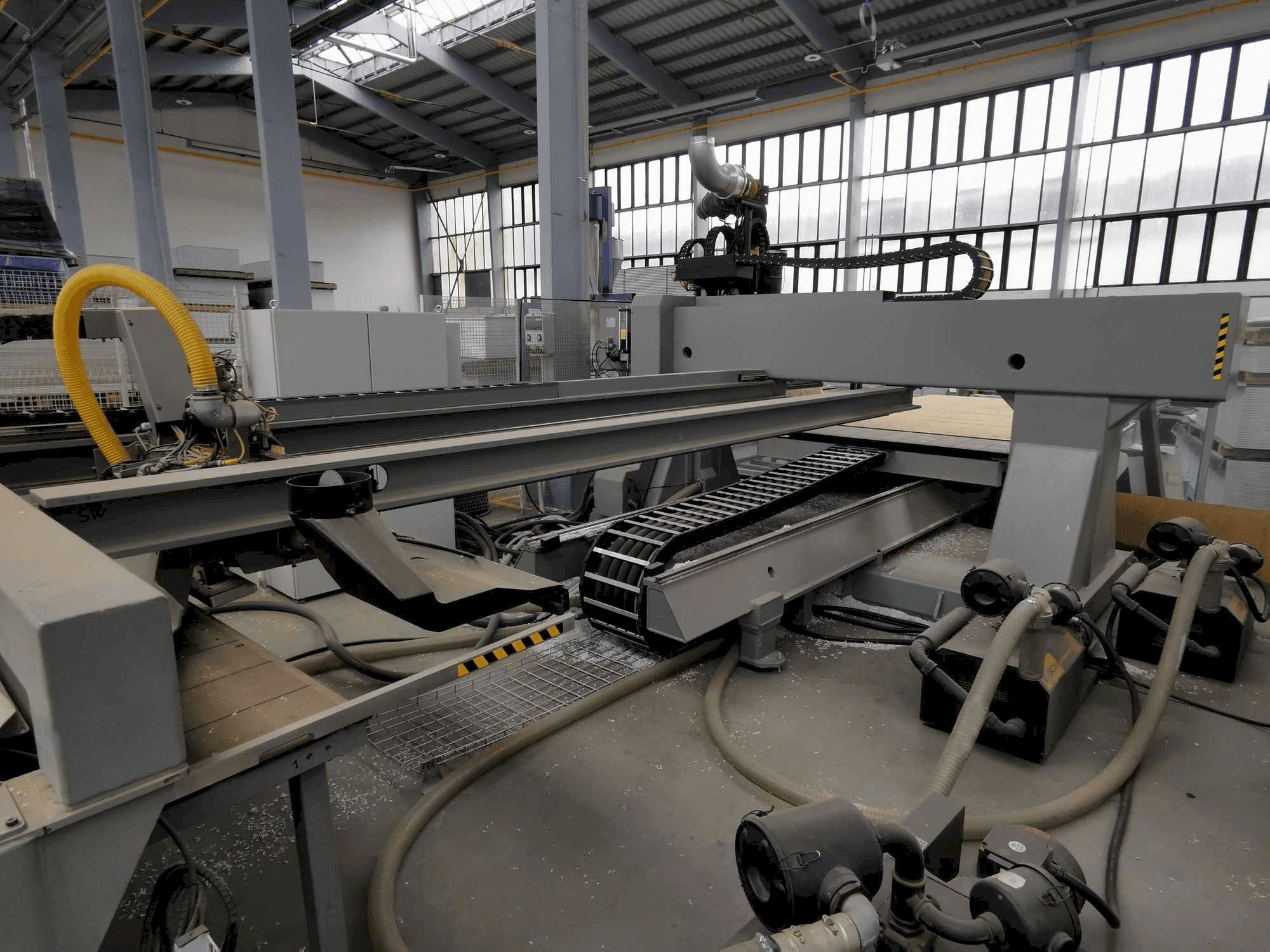 Frontansicht der BIESSE EXCEL NBC 712 X1-S Maschine