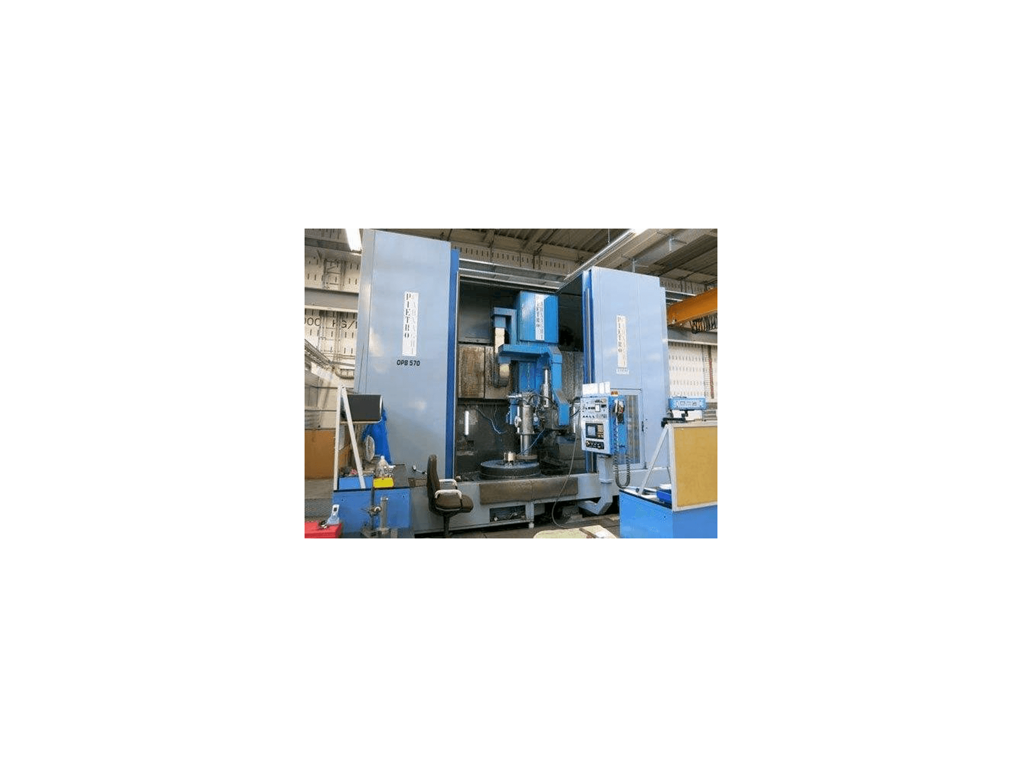 Frontansicht der PIETRO CARNAGHI ATF 8 SH Maschine