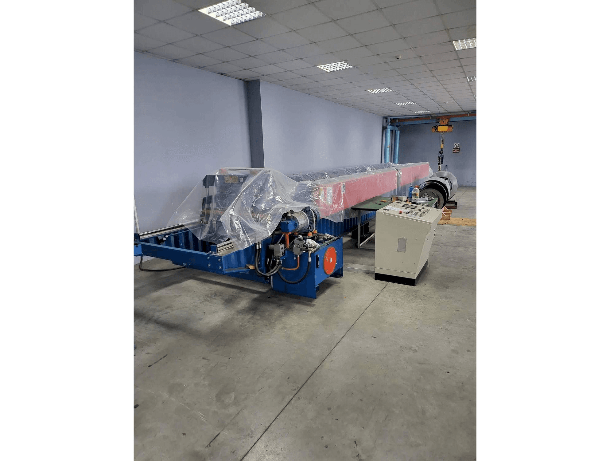 Frontansicht der ZEMAN TR 20/130 Maschine