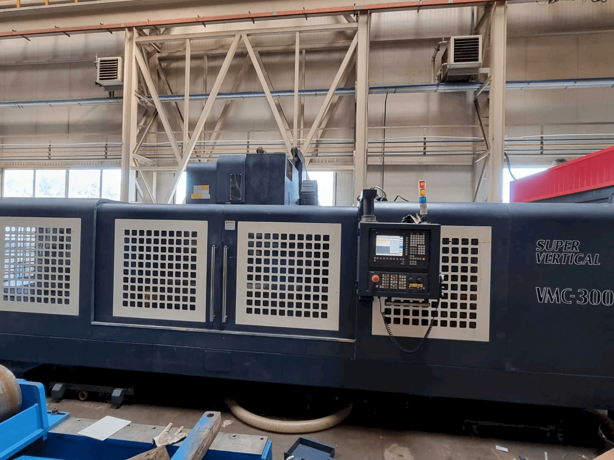 Frontansicht der Johnford VMC-3000S Maschine