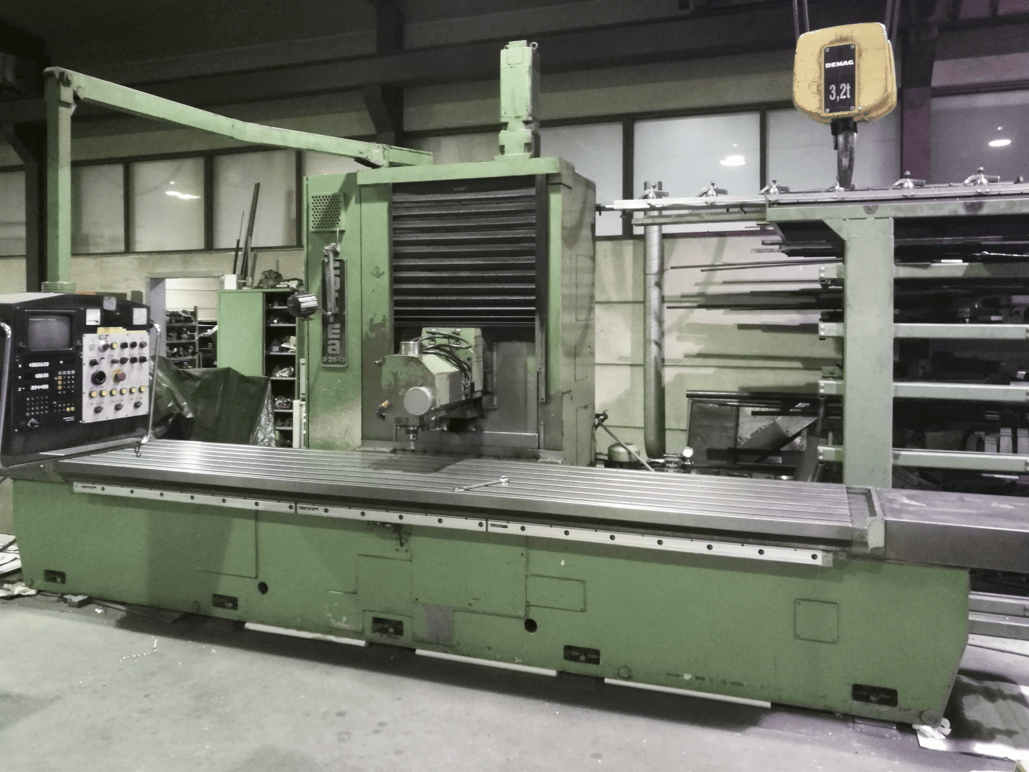 Rechte Ansicht der Correa A-20/40 Maschine