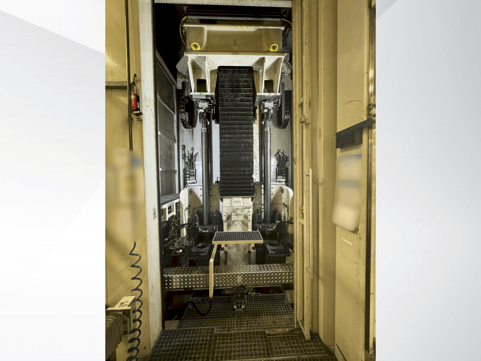 Front view of FORST RISH 60x2125x630 machine