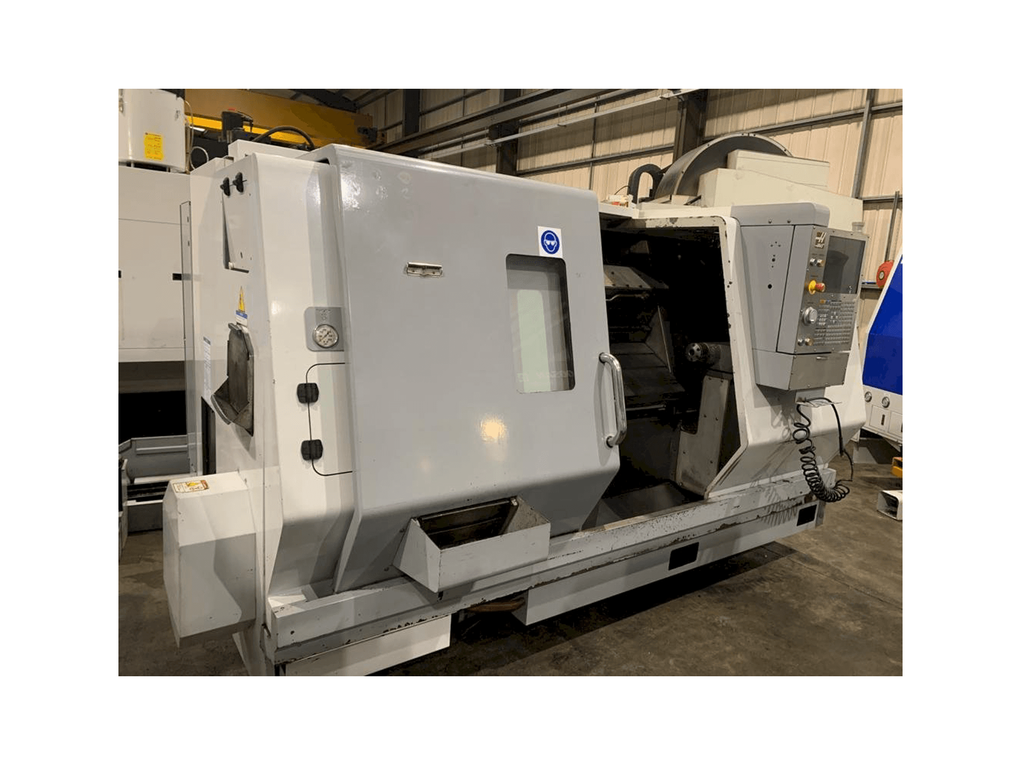 Frontansicht der HAAS SL-30 THE Maschine