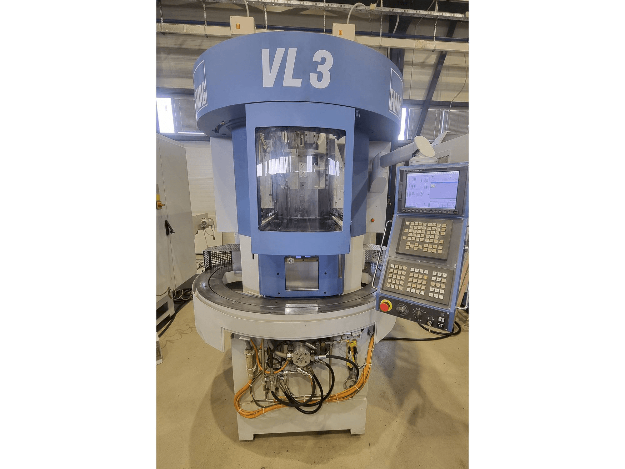 Front view of EMAG VL3 machine