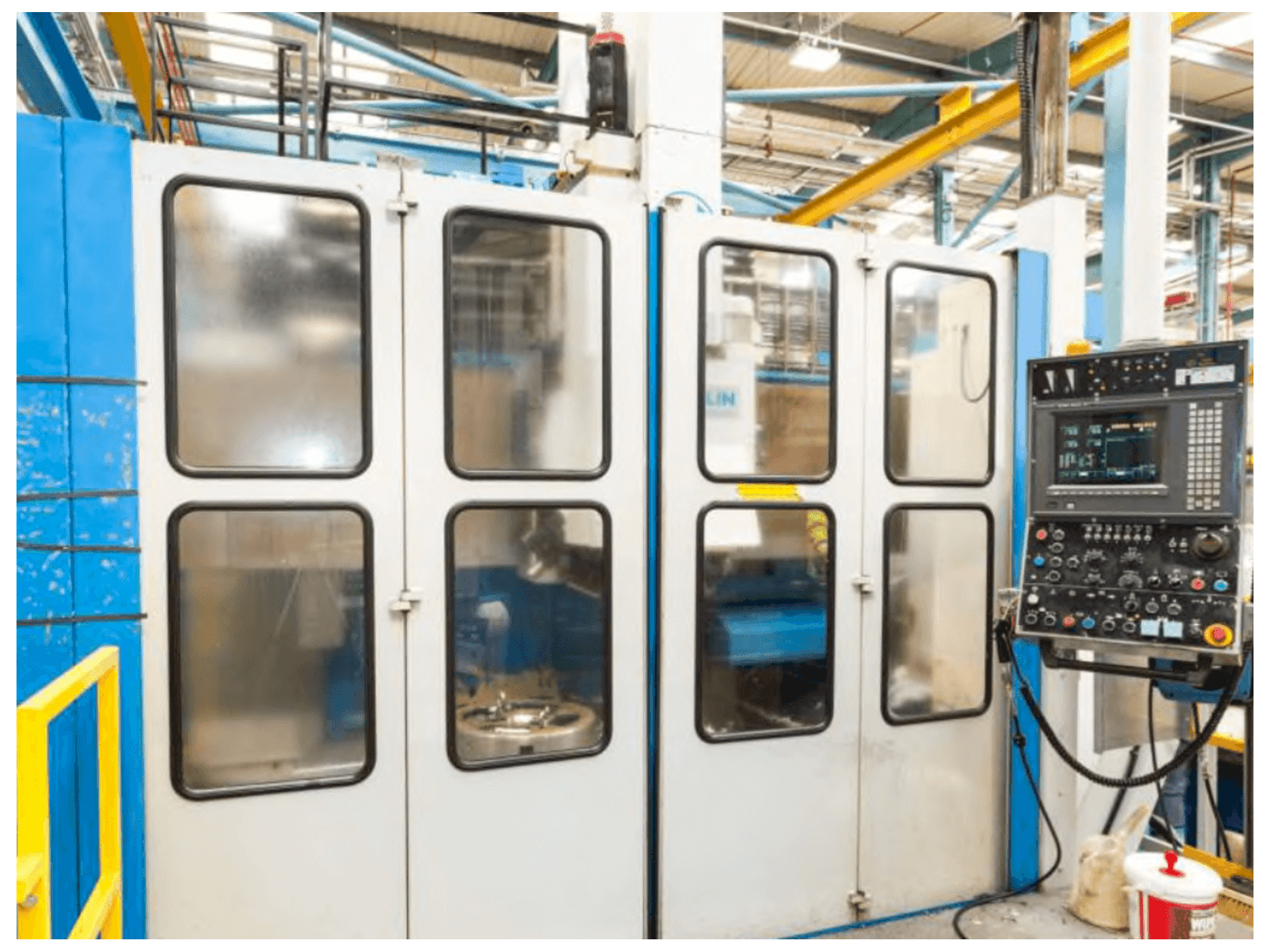 Front view of TOS SKIQ 20 CNC machine