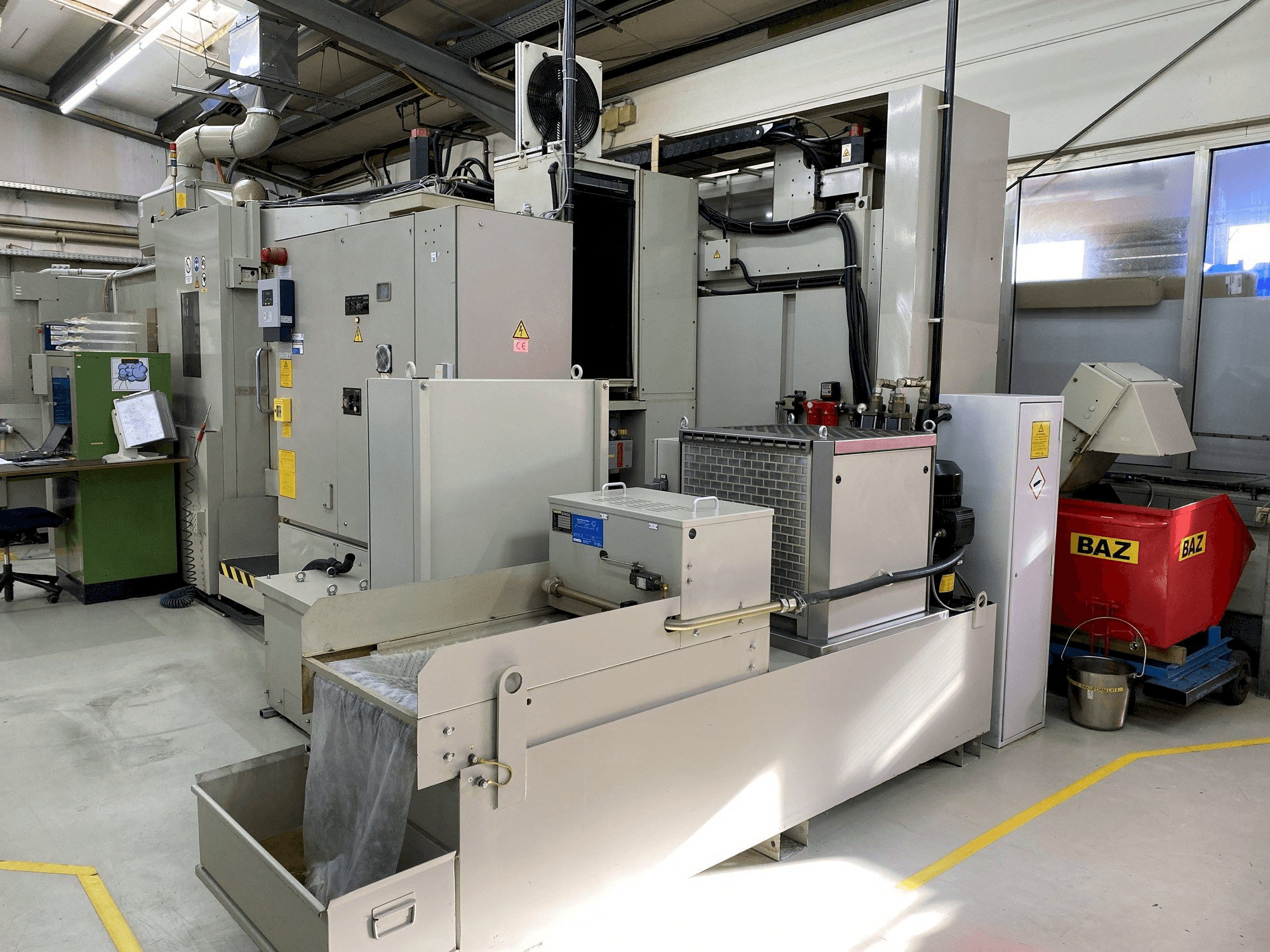 Frontansicht der Mitsui Seiki HU50A Maschine